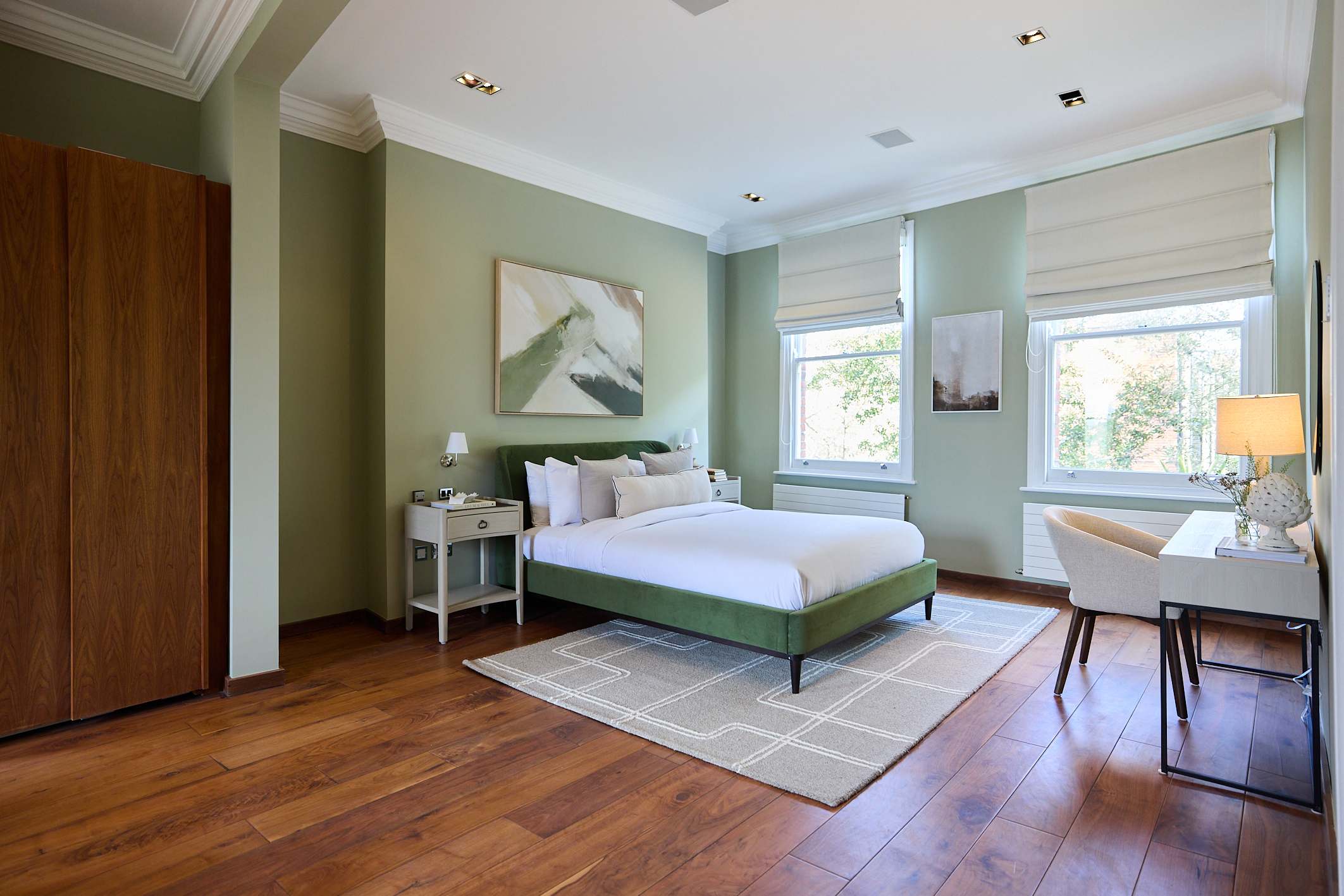 A Study in Timber & Glass by Abbey Road in Hamilton Gardens 26 NW8 9PU - Property image 16 - VivreStays