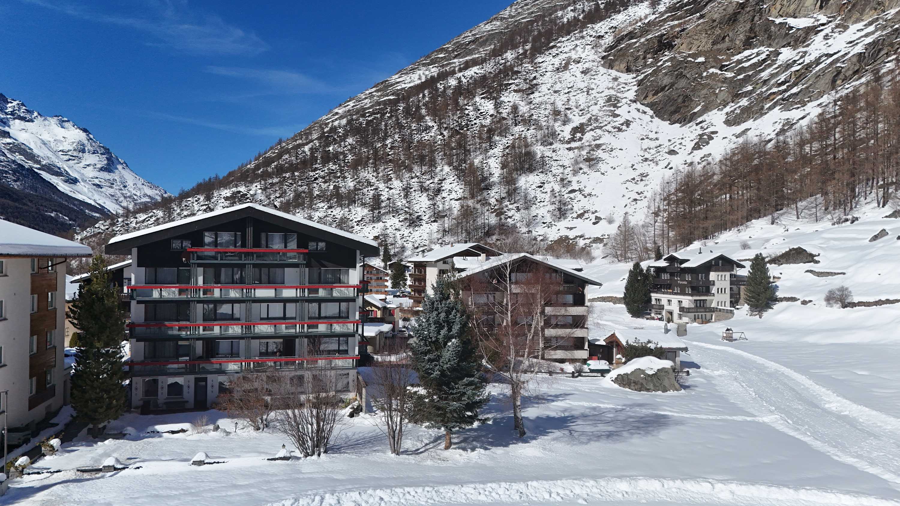 Mountain View Suite + Self Check-in near Saas-Fee — 17