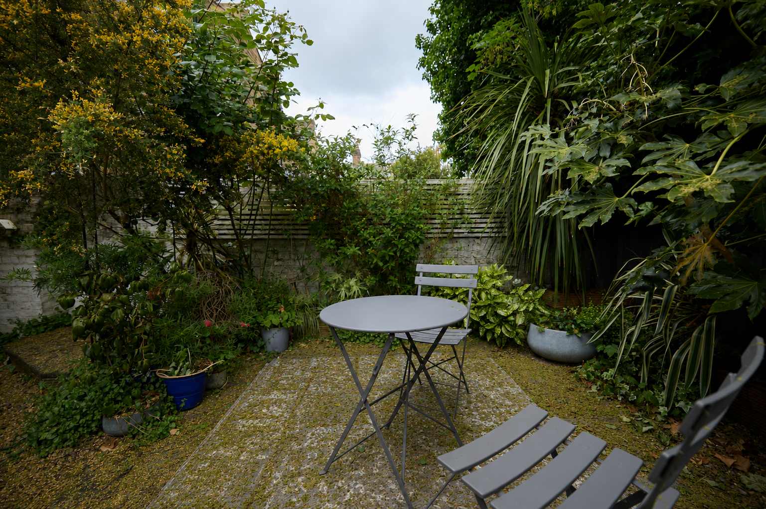 The Courtyard & Eaves House - Queen's Park in Huxley Street 40 W10 4QQ - Property image 28 - VivreStays