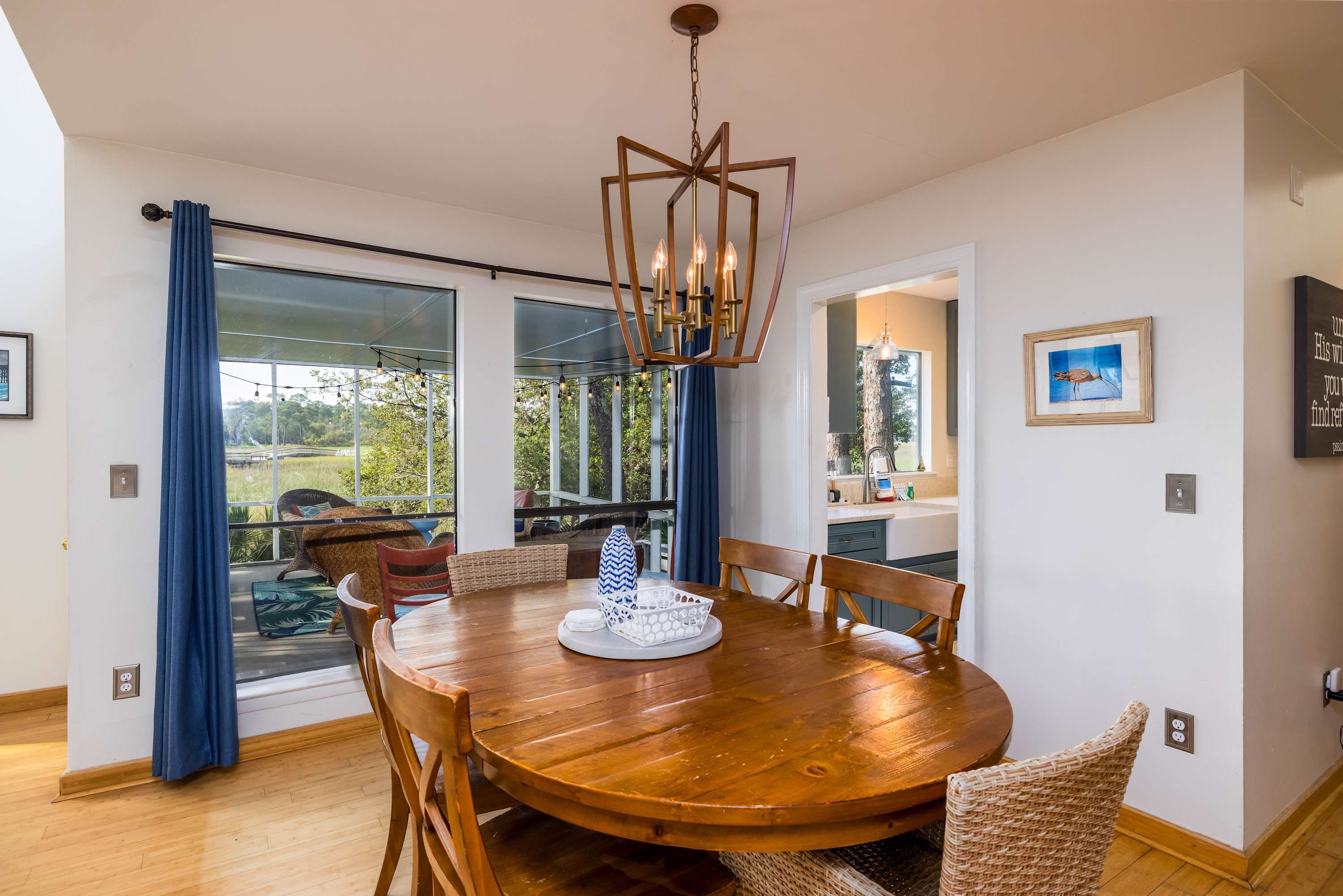 860 Sabal Court | Photo 10
