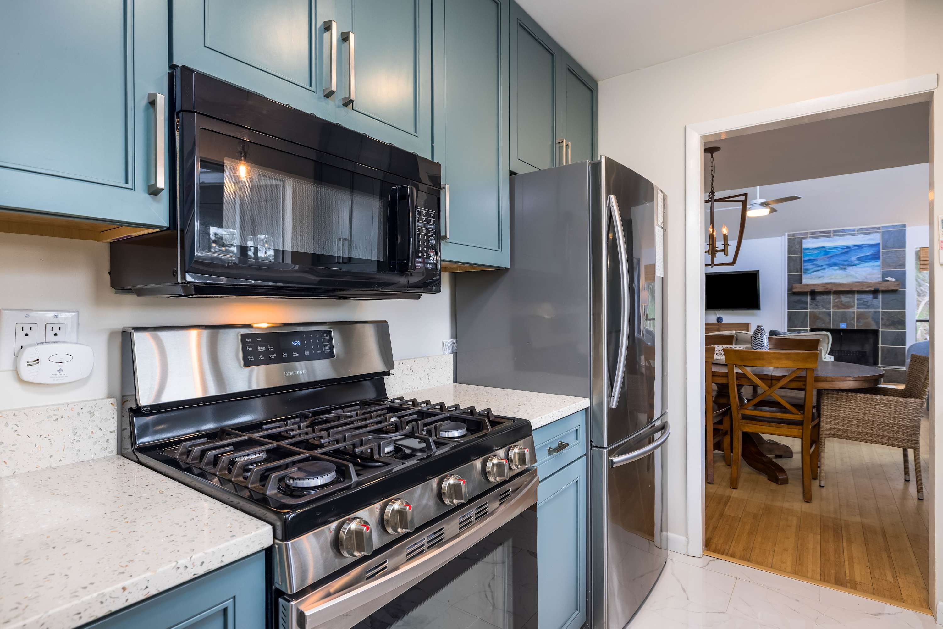 860 Sabal Court | Photo 14
