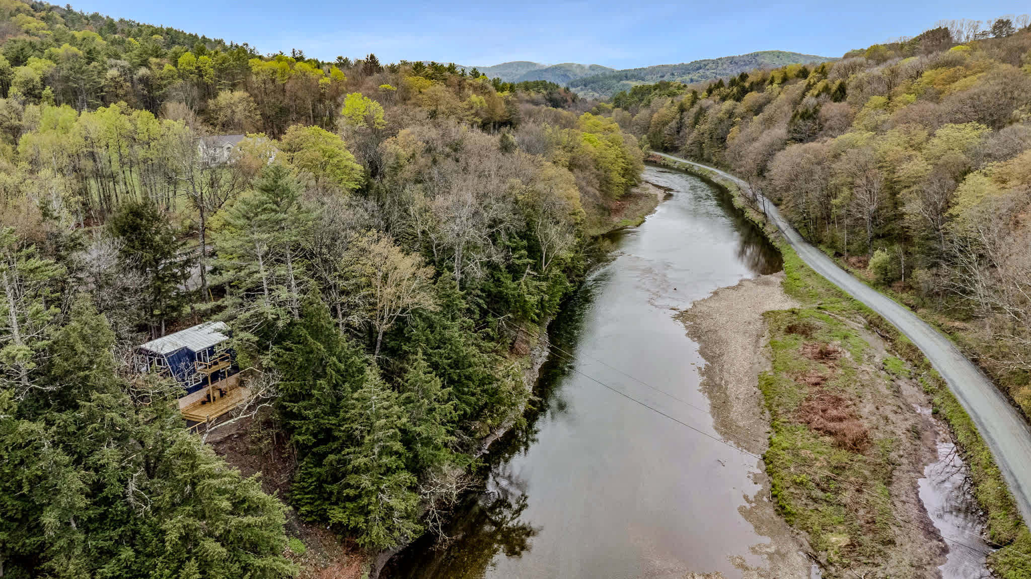 2115EWoodstockSchwar