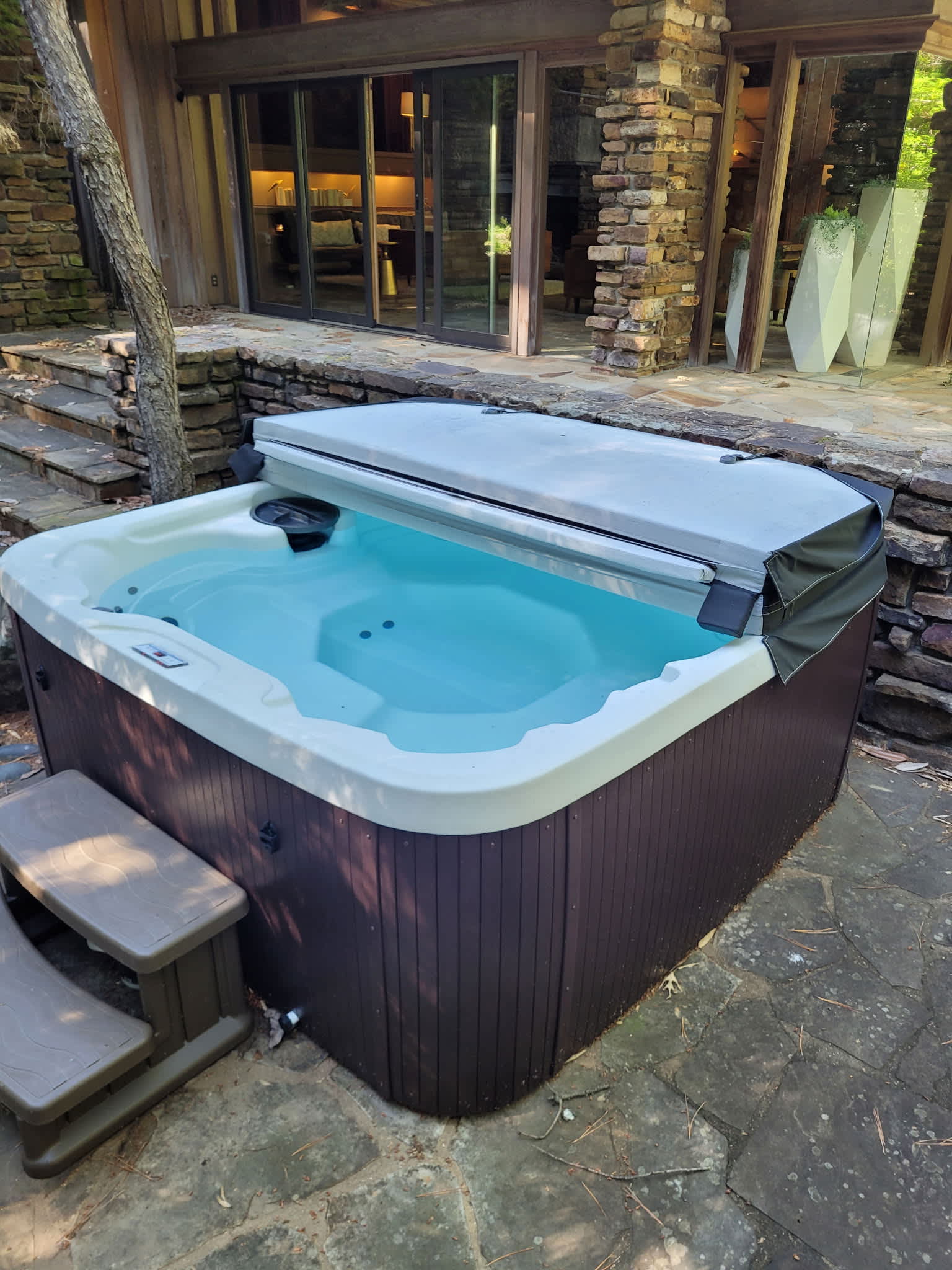 Hunter House - Hot tub & movie theater 5