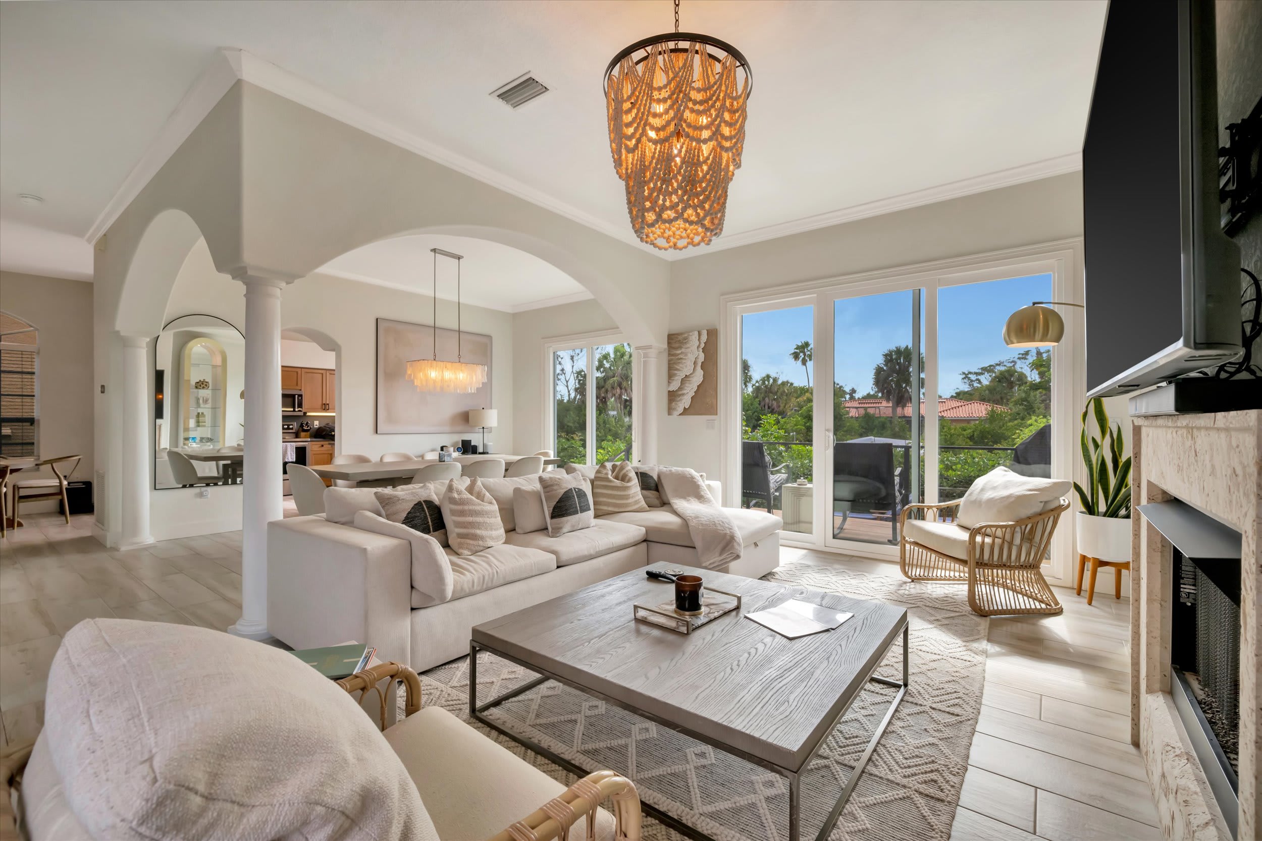 3BR Waterfront Home w/ Heated Pool & Hot Tub in Siesta Key, FL