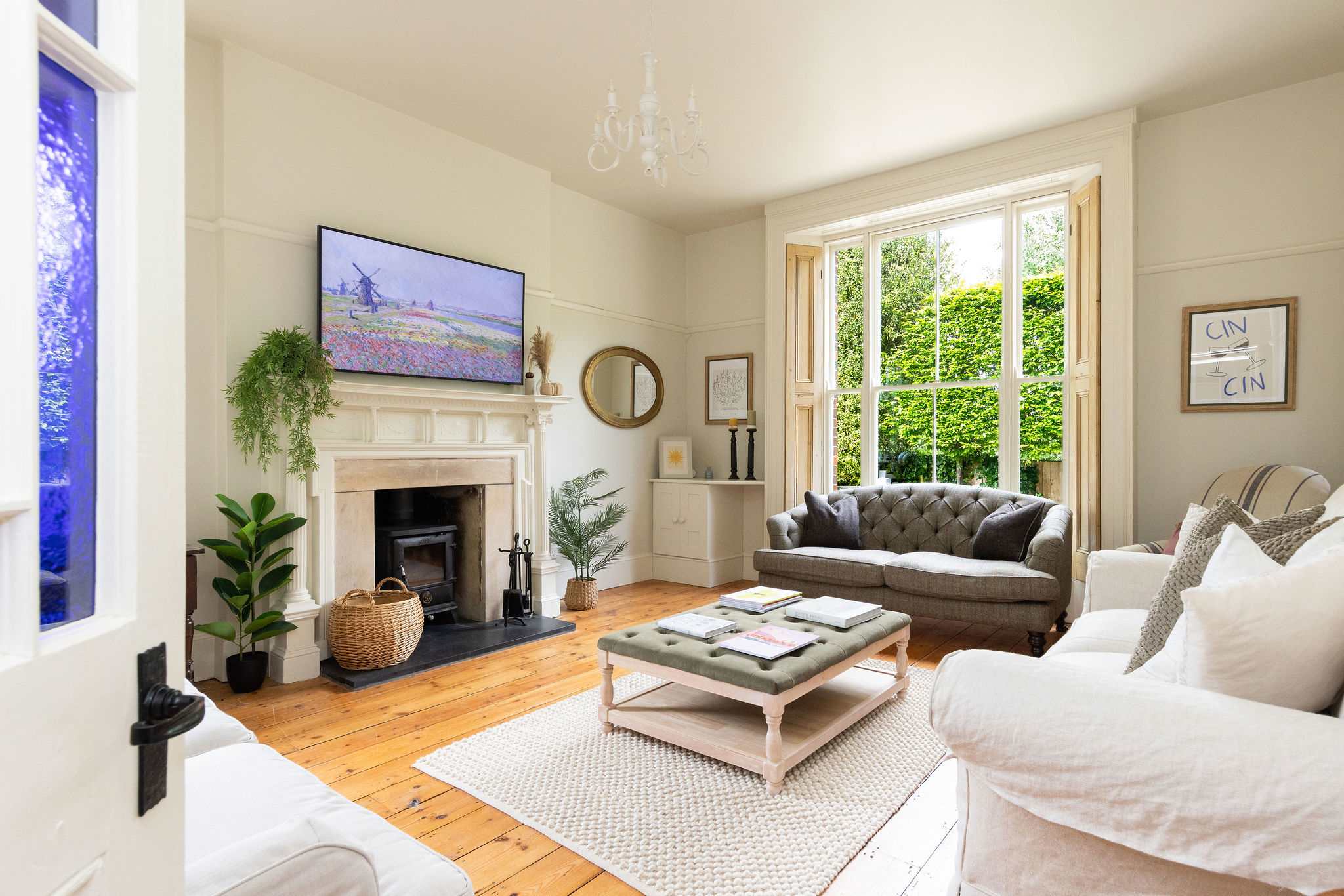 Victorian House, Sleeps 14, Pool and Gardens