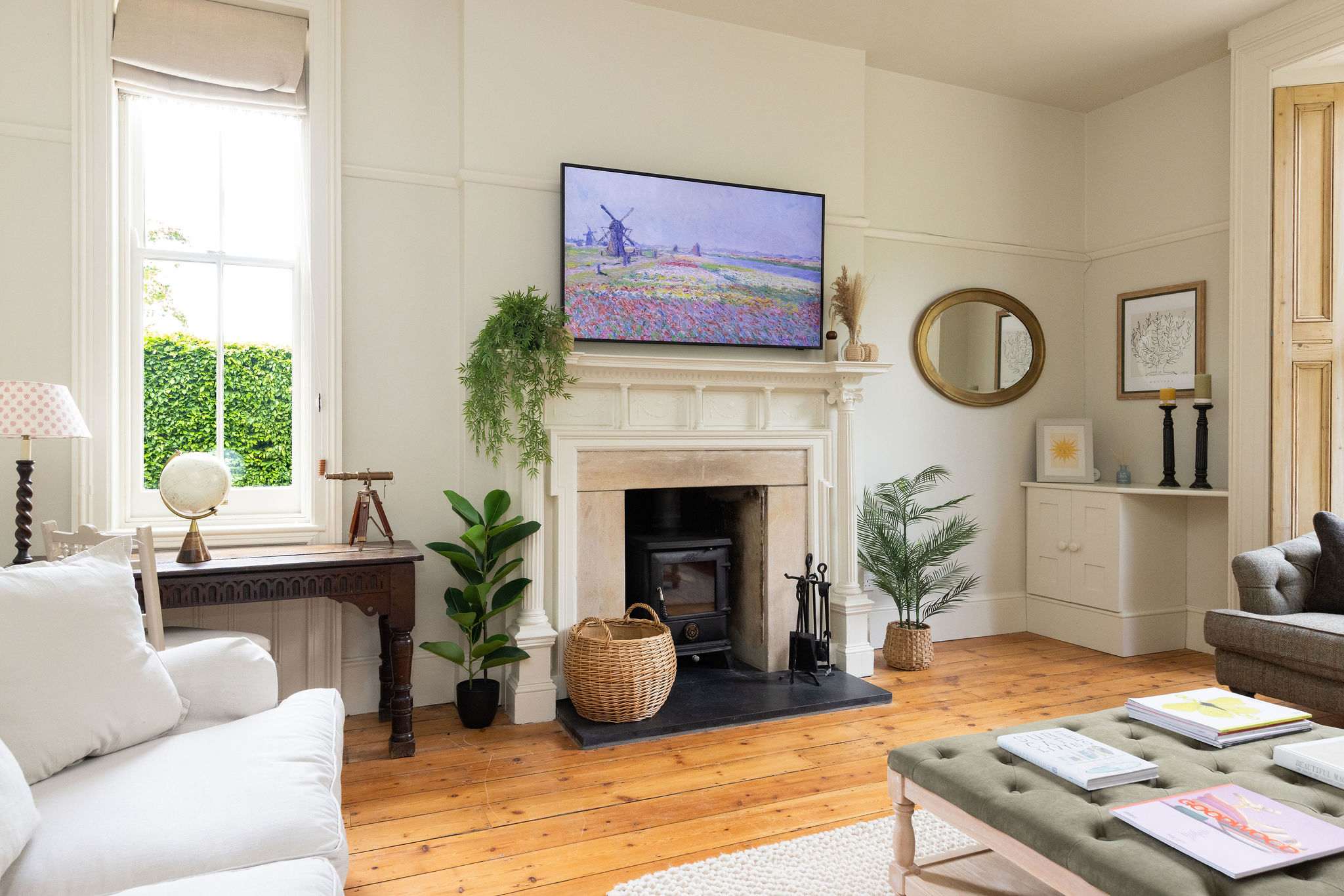 Victorian House, Sleeps 14, Pool and Gardens