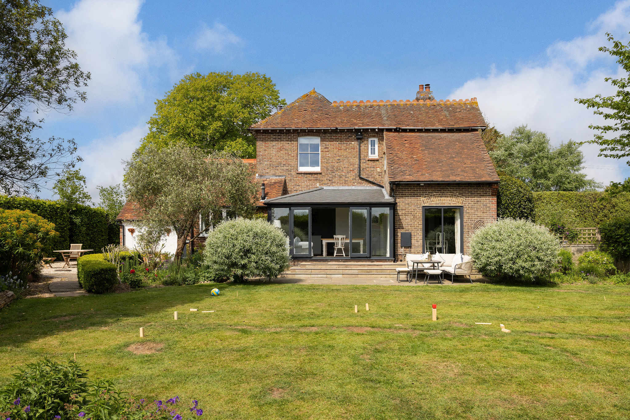 Spacious garden setting perfect for relaxed countryside stays.
