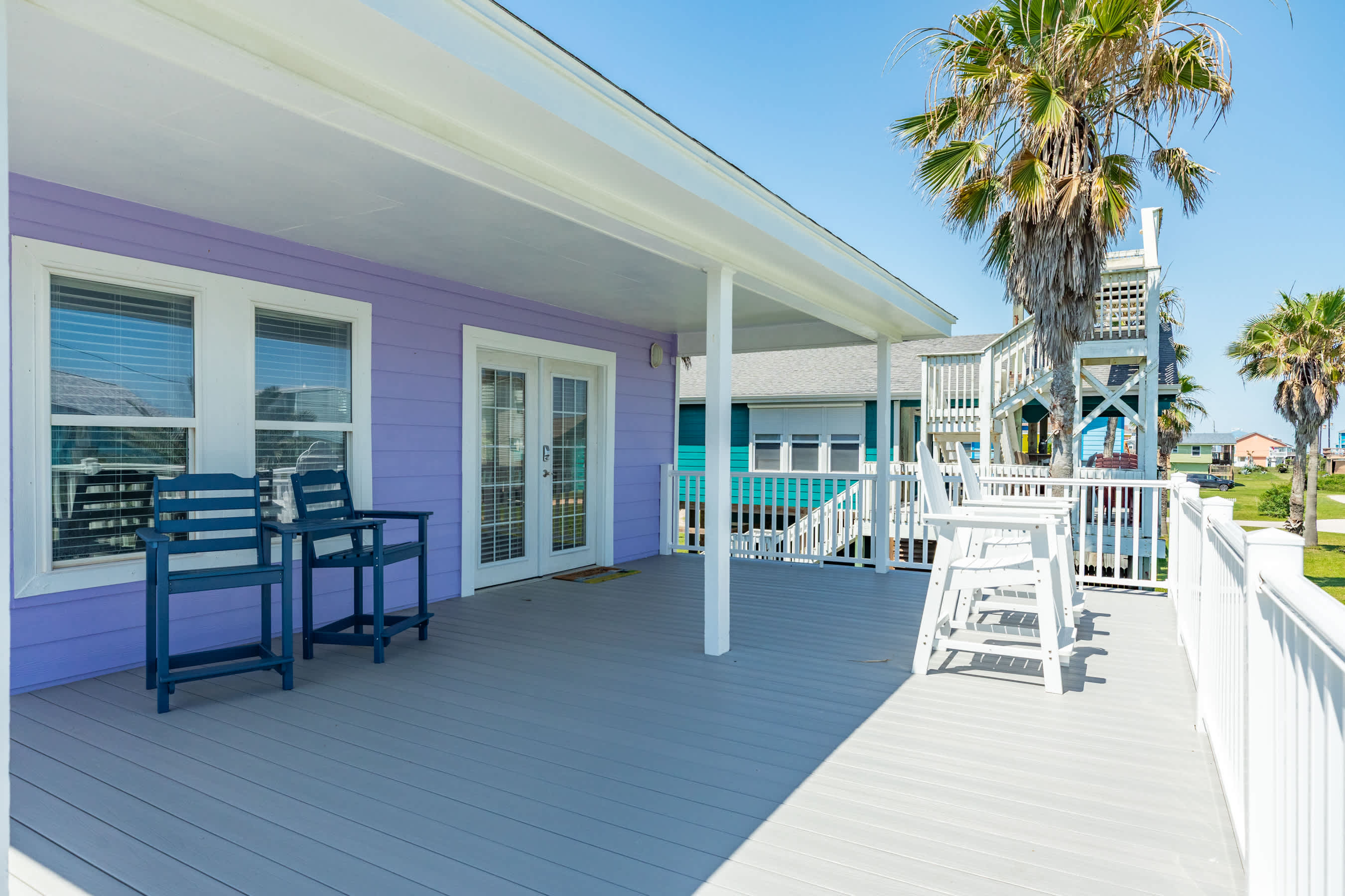 Shiner by the Sea Ocean View Fenced Yard 2