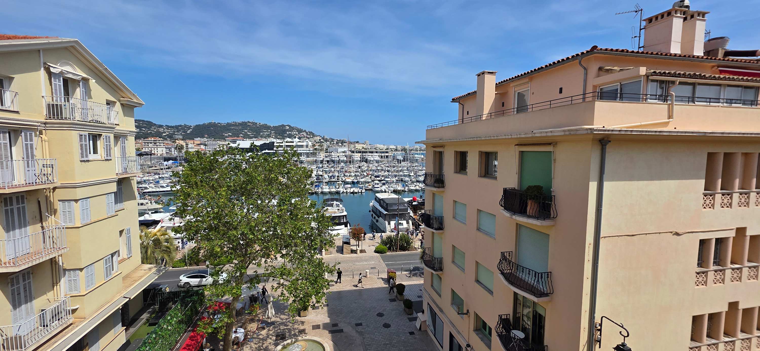 LUNA — Cannes, Cannes — photo 4