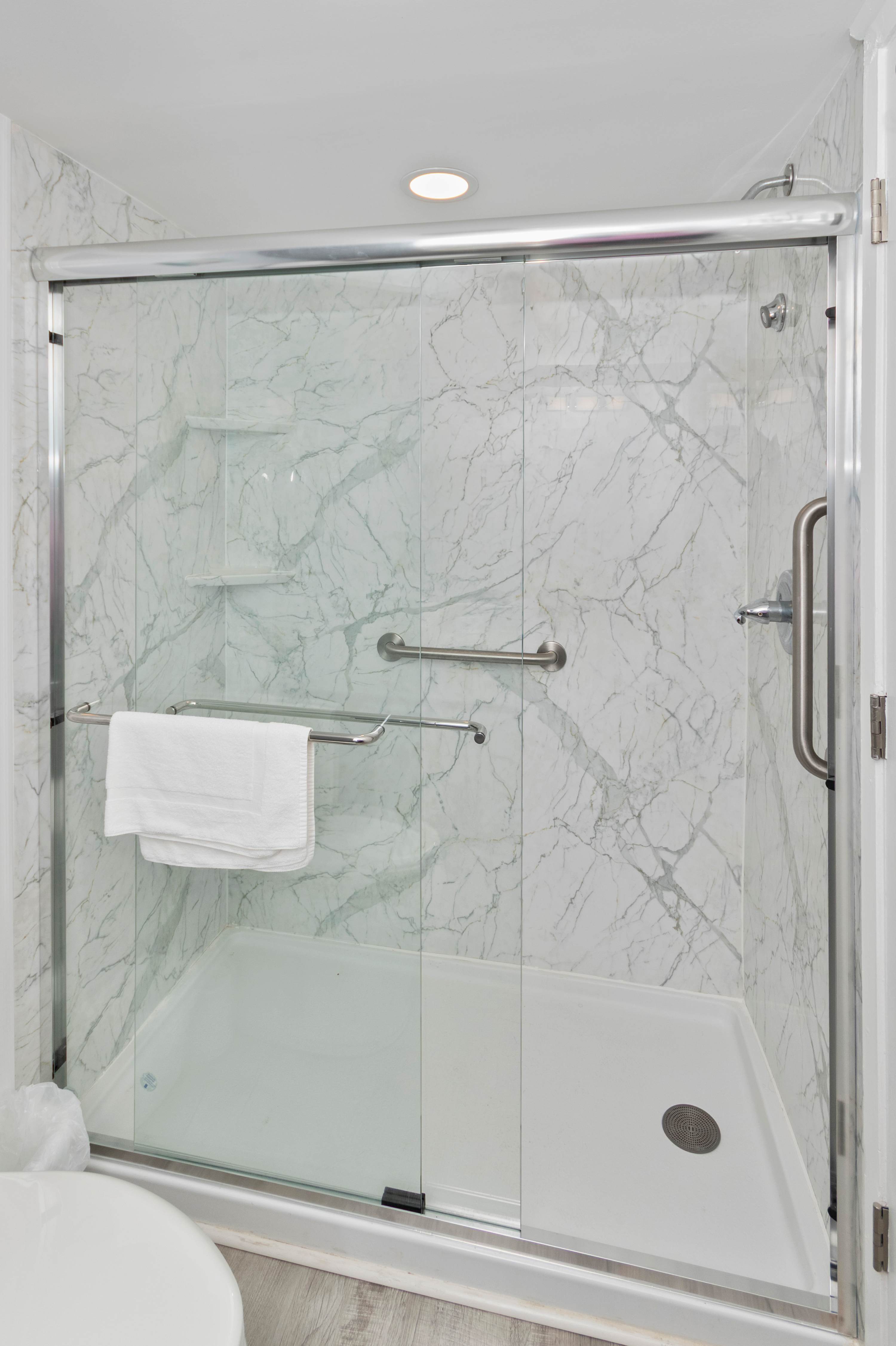 Relax after the beach with a refreshing shower and soft towels waiting for you.