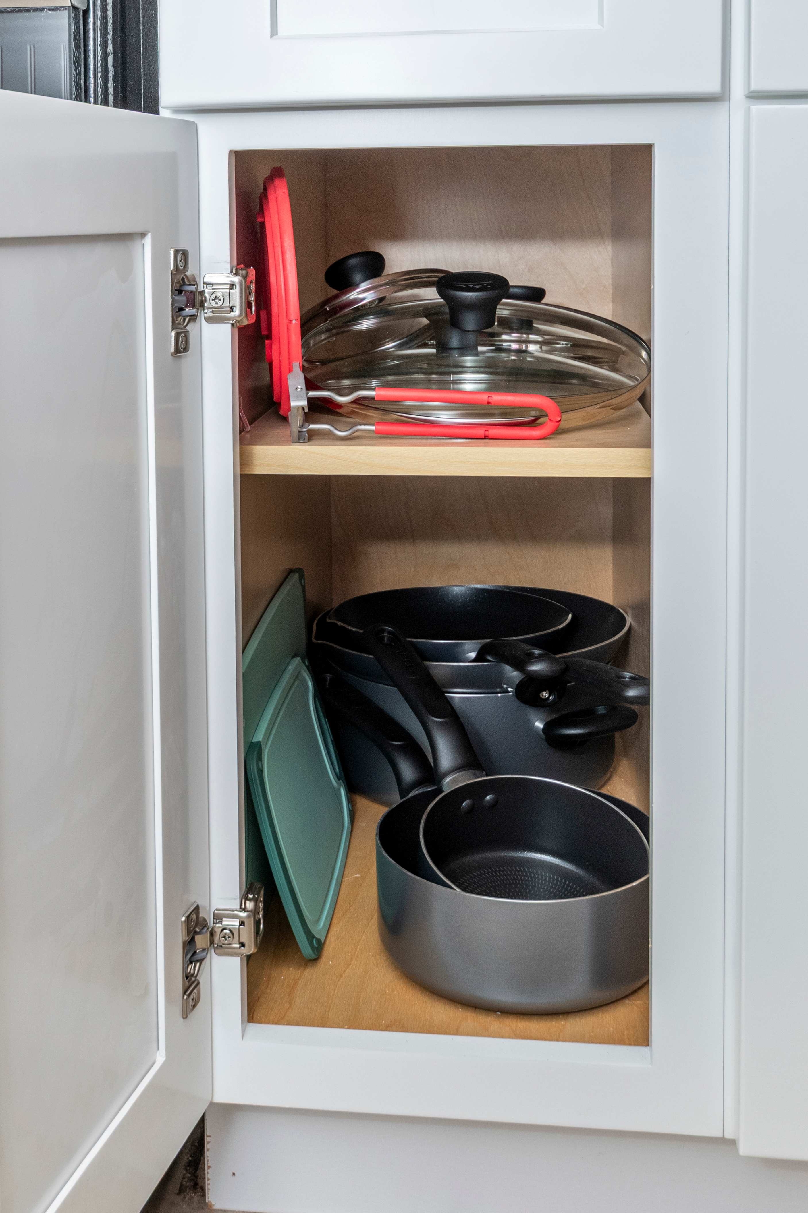 Enjoy easy vacation meals with convenient appliances and a spacious kitchen layout.