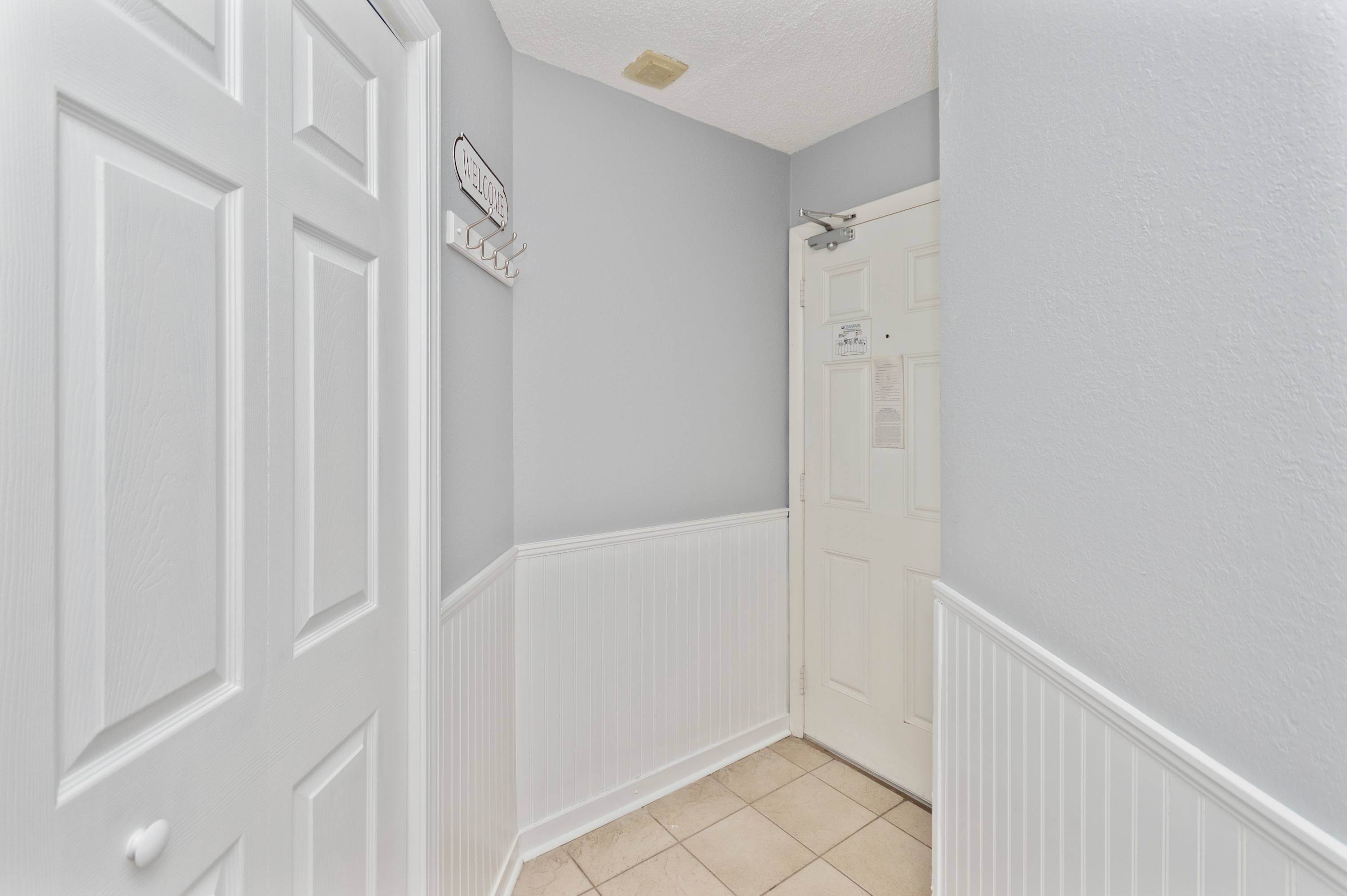 Relaxing Oceanfront 1BR King Bed Pool Dog Friendly Stay W64 | Photo 40