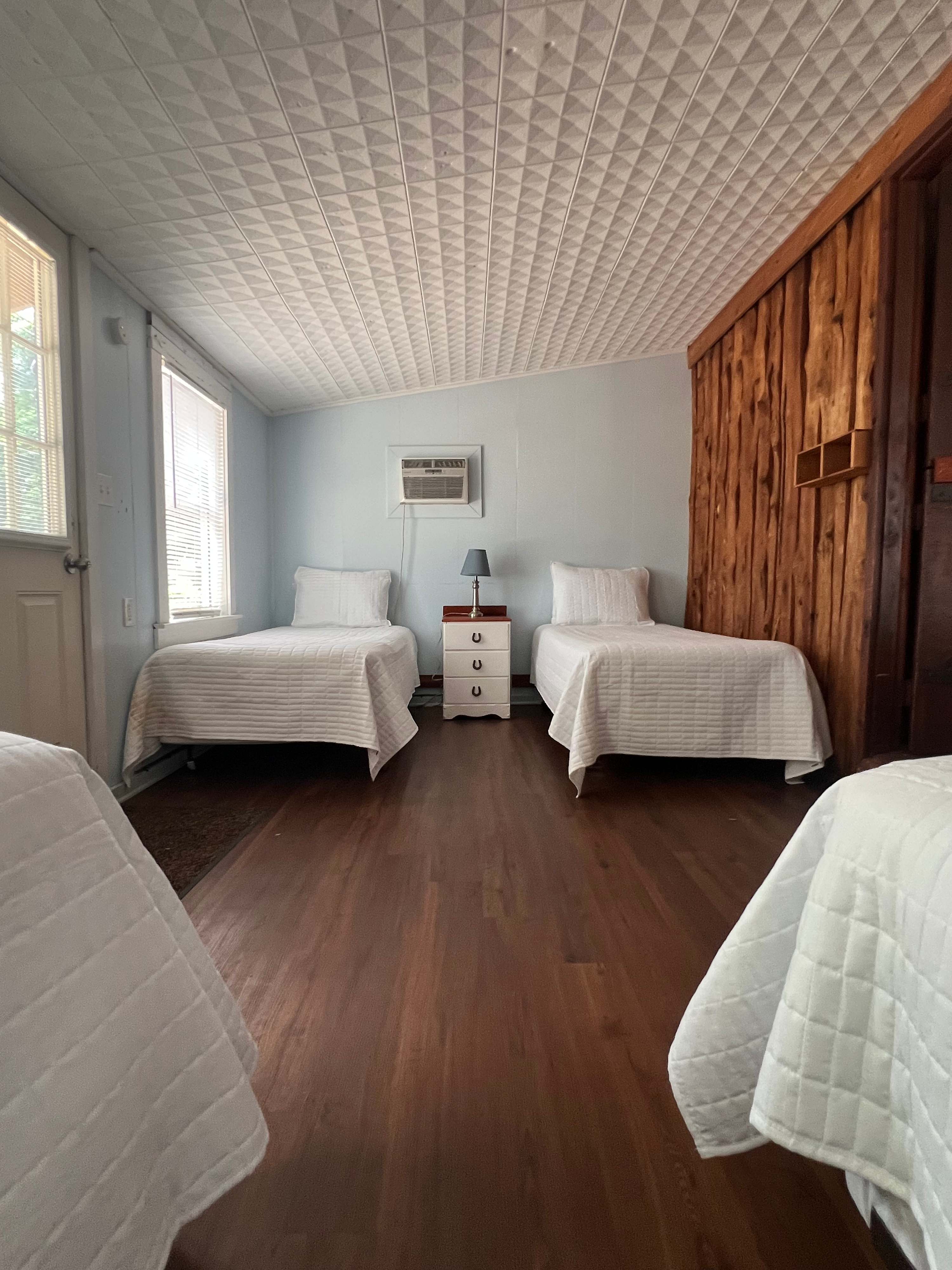 2BR/Cabin/LakeView/Pool/GameRoom/BuchananDam