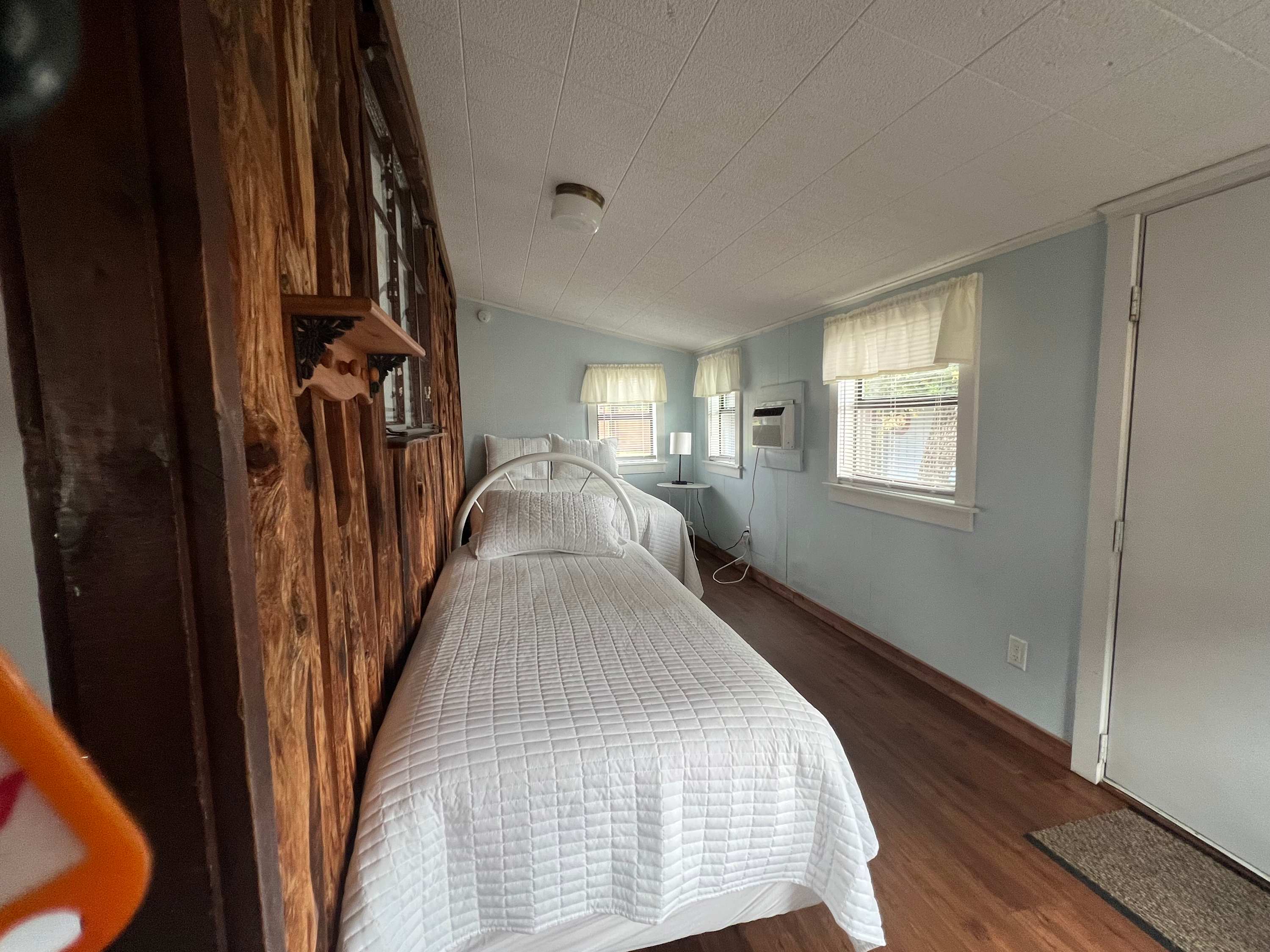2BR/Cabin/GameRoom/Pool/Lake Buchanan 4 min