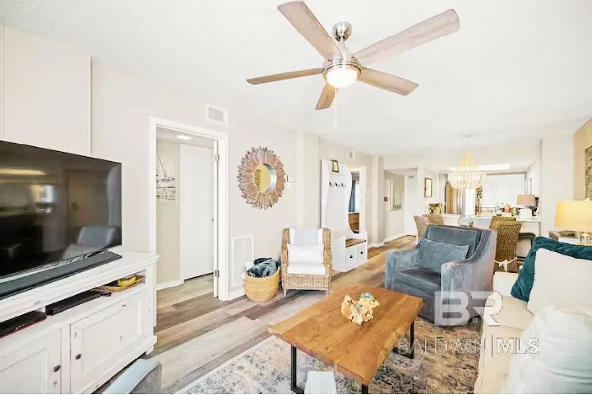 Super Clean, Pool, Beach, Dining, Fun