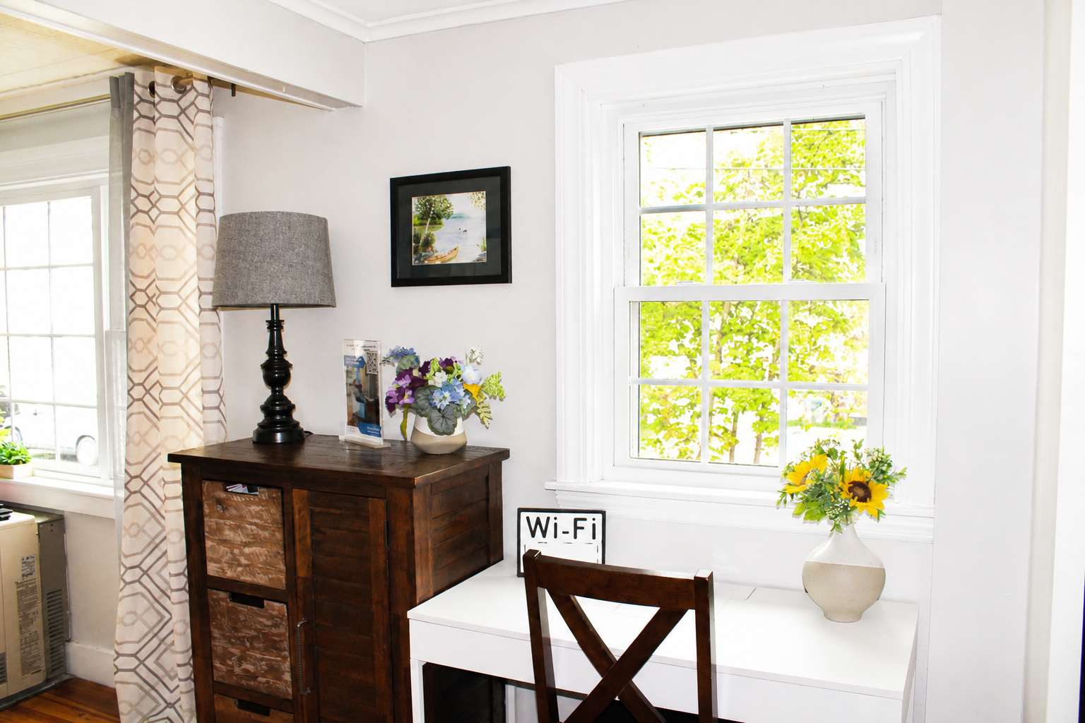 Cozy 2BR Getaway Steps from Lake Winnipesaukee