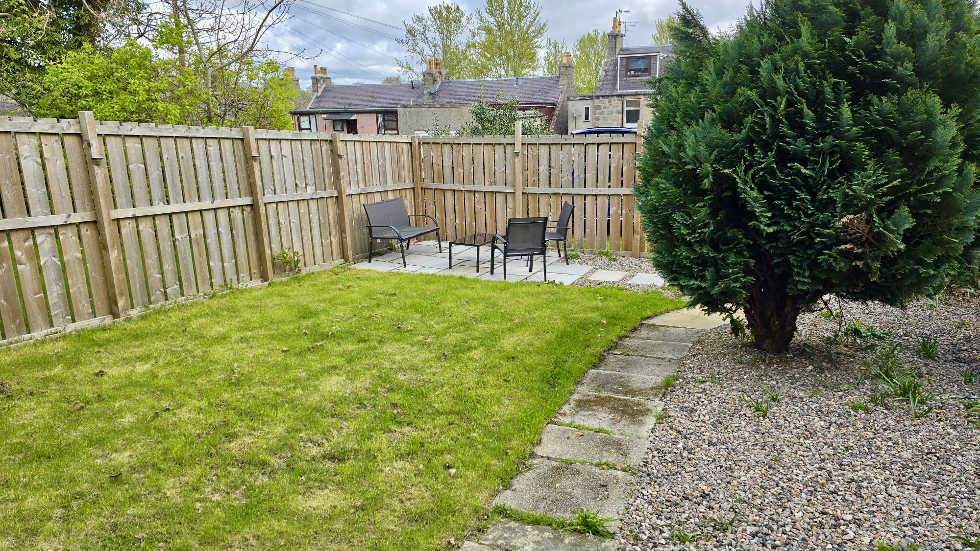 Free Parking | Nr Airport & TECA | Spacious Home in Bankhead Road 136 AB21 9EB - Property image 10 - VivreStays