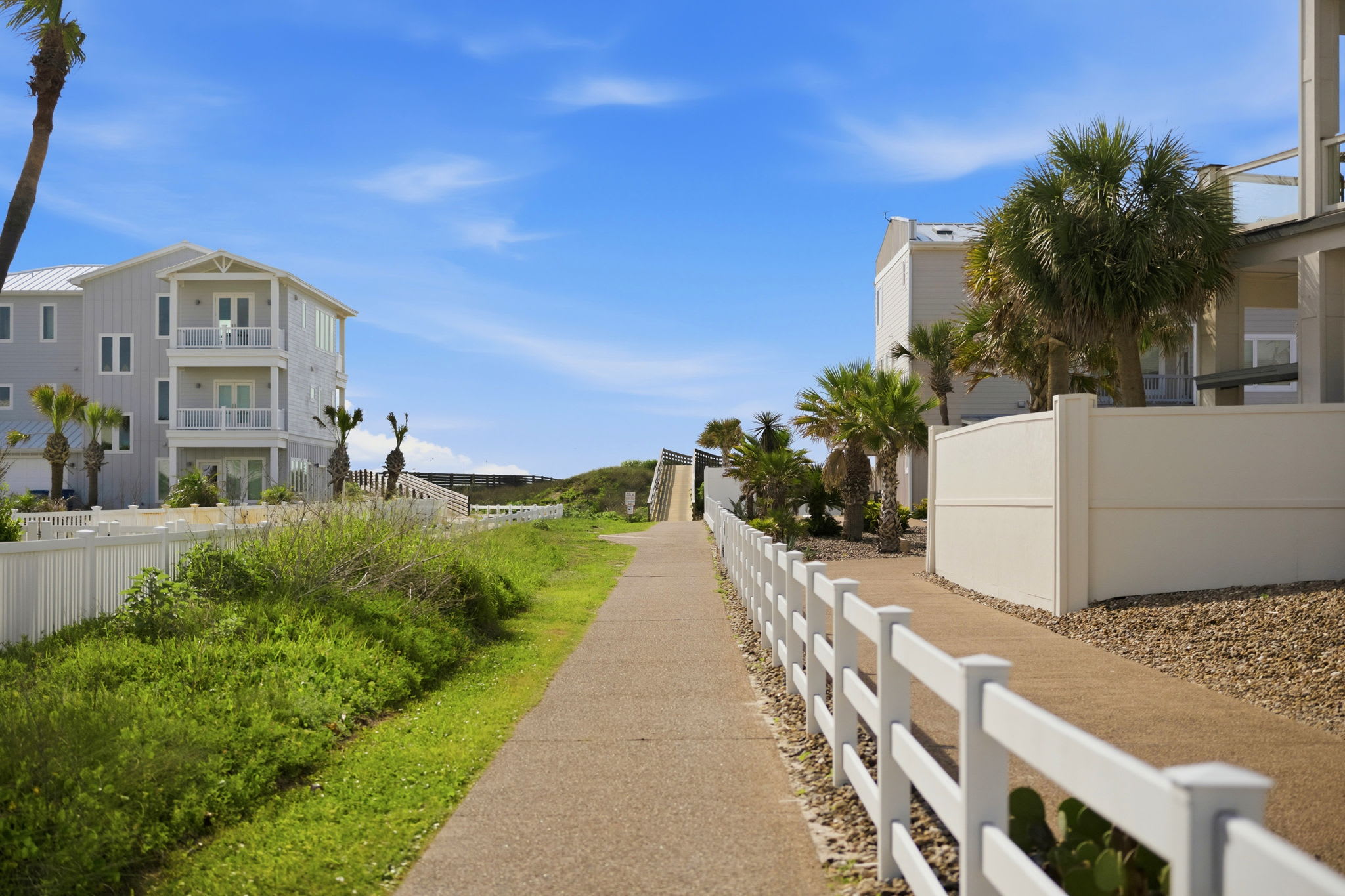 Private Boardwalk, Pool, Sleeps 12 - Boardwalk