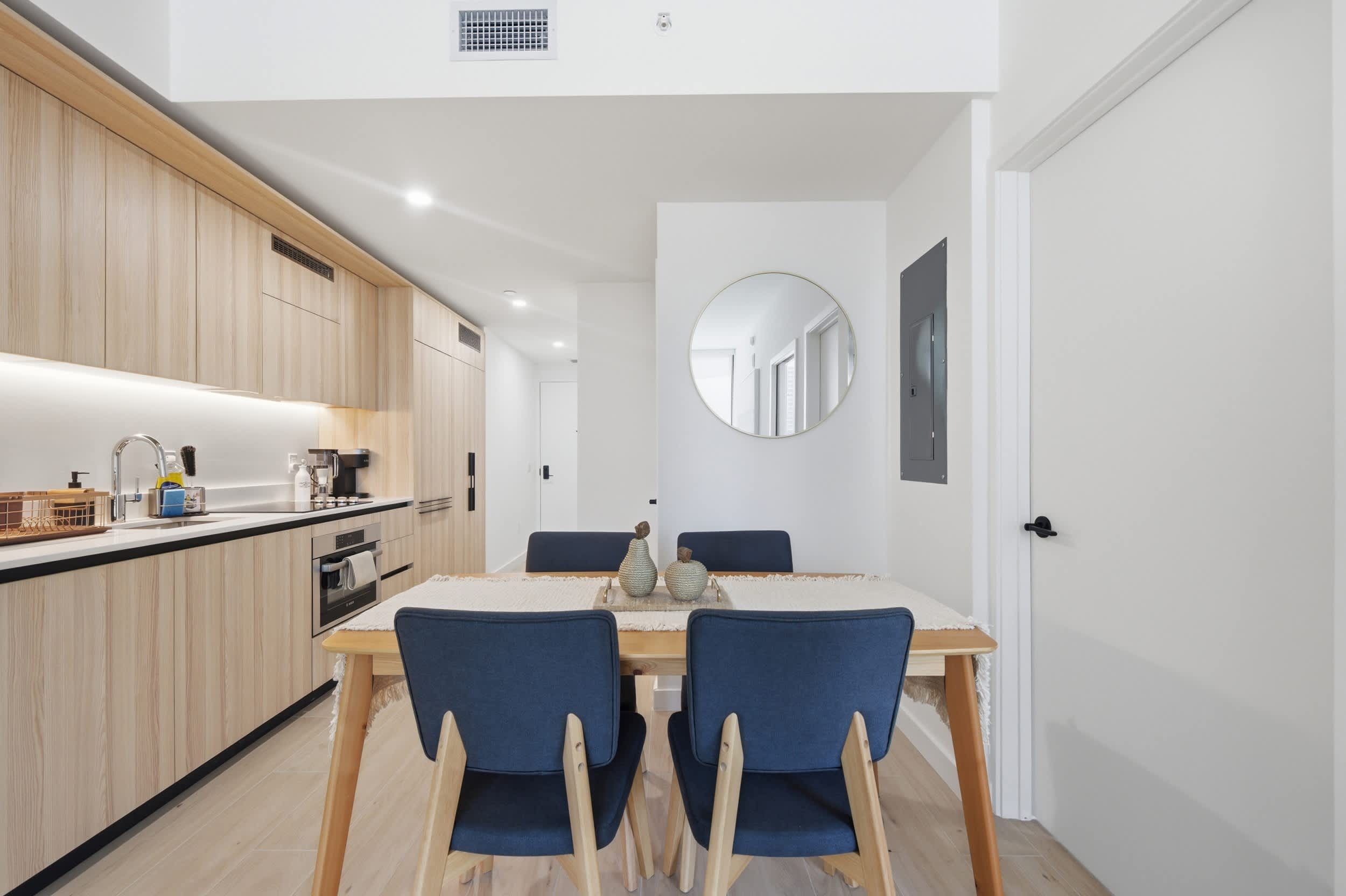 Brand New Downtown Miami 1BR with Skyline Views