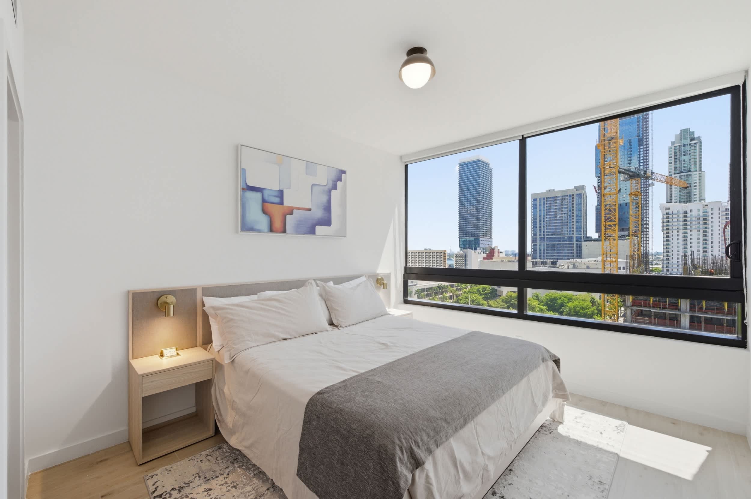 Brand New Downtown Miami 1BR with Skyline Views