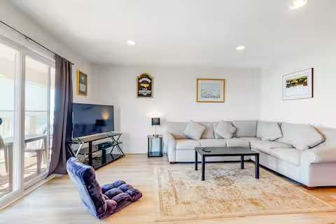Bayview Bliss at Bridge Point 225