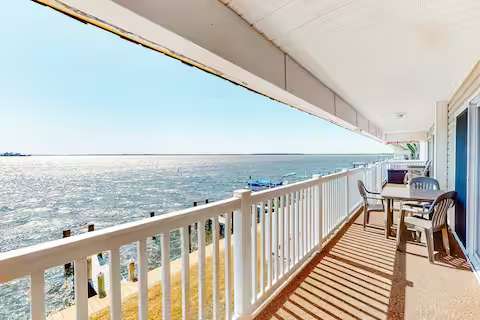 Bayview Bliss at Bridge Point 225