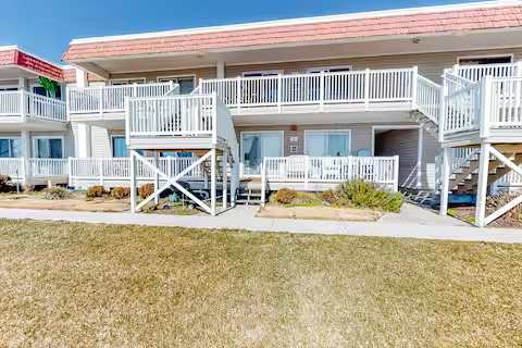 Bayview Bliss at Bridge Point 225