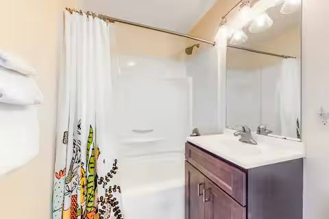 Bayview Bliss at Bridge Point 225