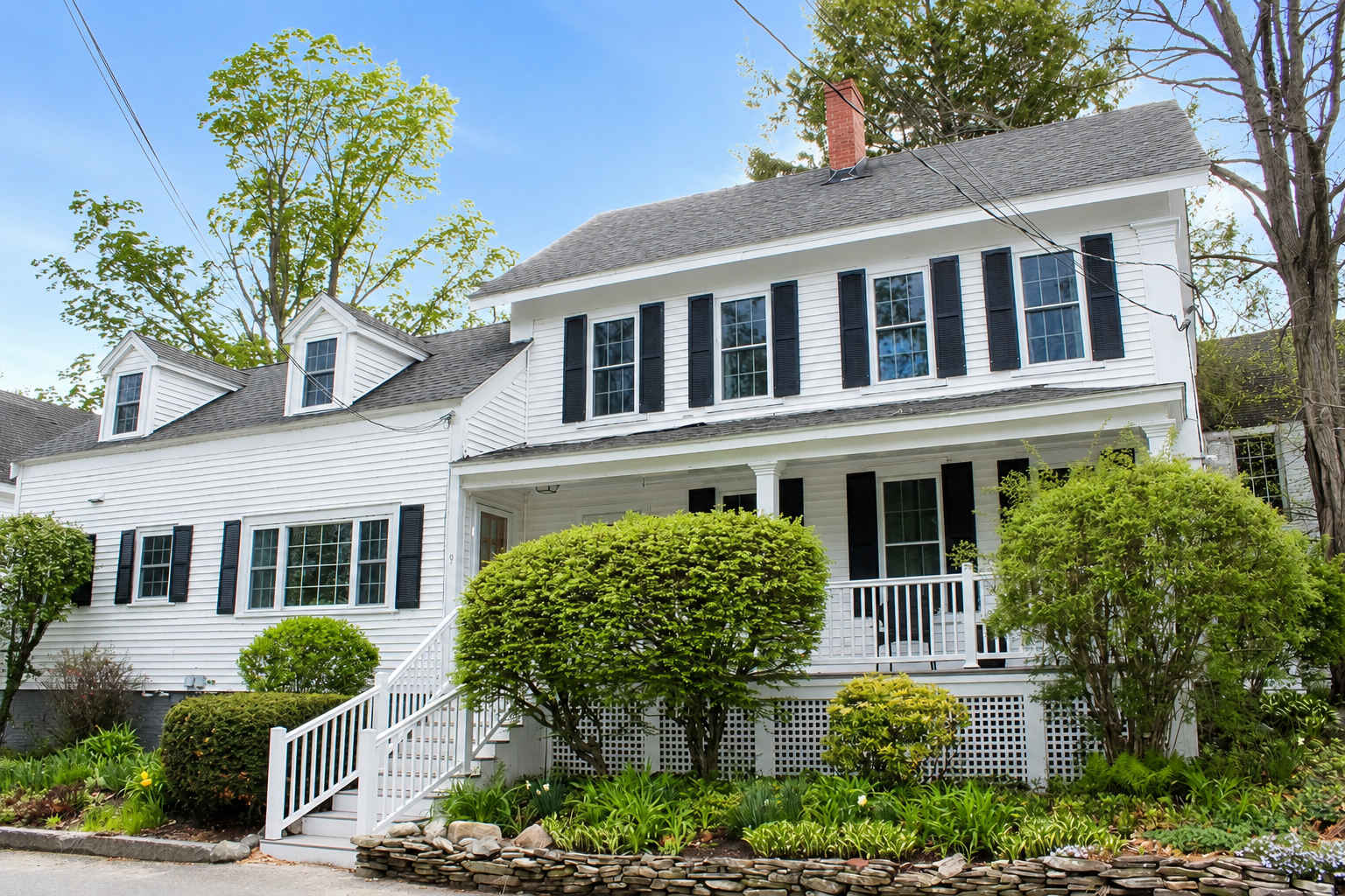 Cozy 1BR Getaway Steps from Lake Winnipesaukee