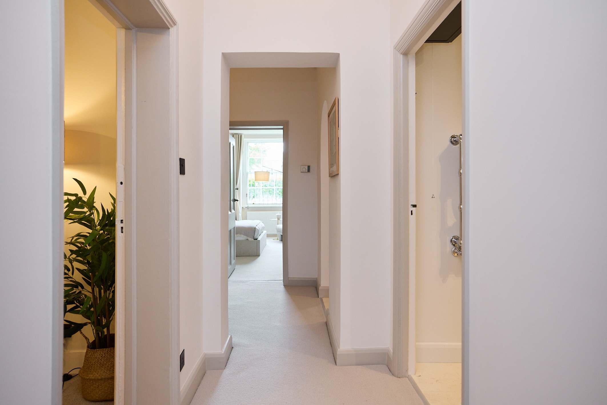View The Brick & Timber Flat by Abbey Road in Marlborough Place 69 NW8 0PT The Brick & Timber Flat by Abbey Road in Marlborough Place 69 NW8 0PT - Property image 23 - VivreStays