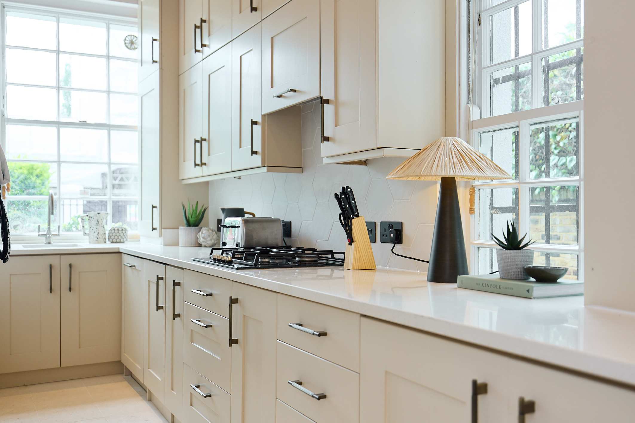 View The Brick & Timber Flat by Abbey Road in Marlborough Place 69 NW8 0PT The Brick & Timber Flat by Abbey Road in Marlborough Place 69 NW8 0PT - Property image 10 - VivreStays
