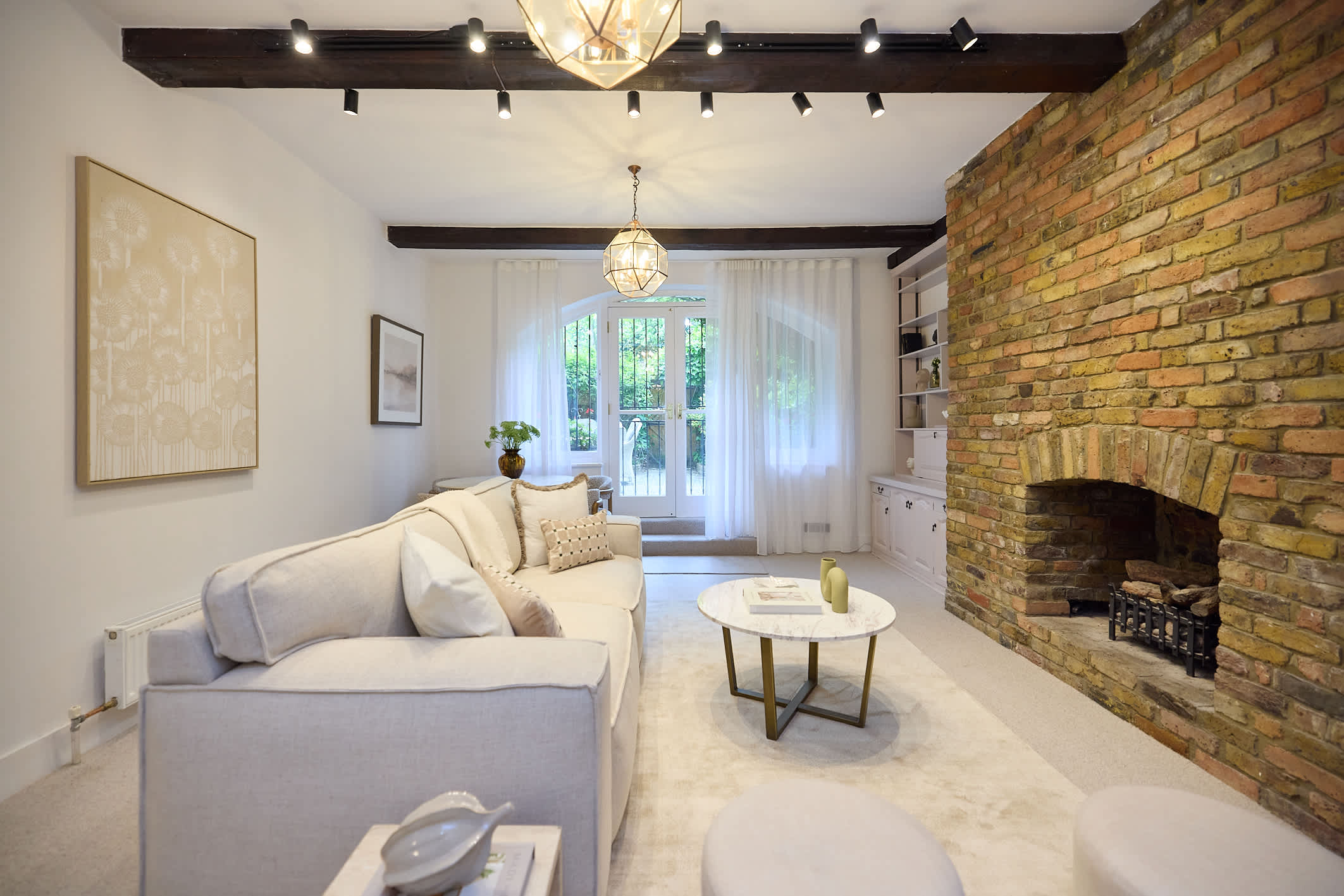 The Brick & Timber Flat by Abbey Road serviced apartment - London - VivreStays