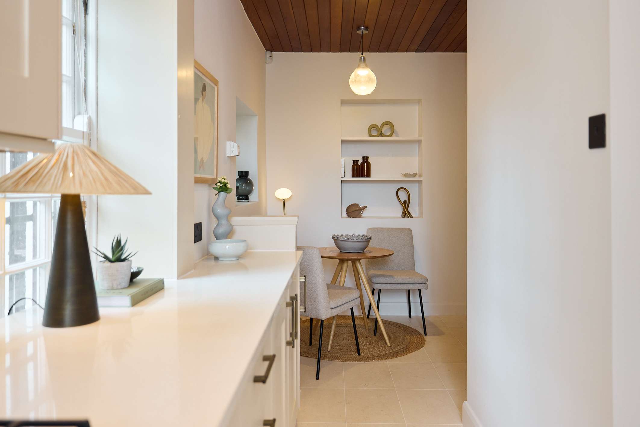 View The Brick & Timber Flat by Abbey Road in Marlborough Place 69 NW8 0PT The Brick & Timber Flat by Abbey Road in Marlborough Place 69 NW8 0PT - Property image 13 - VivreStays