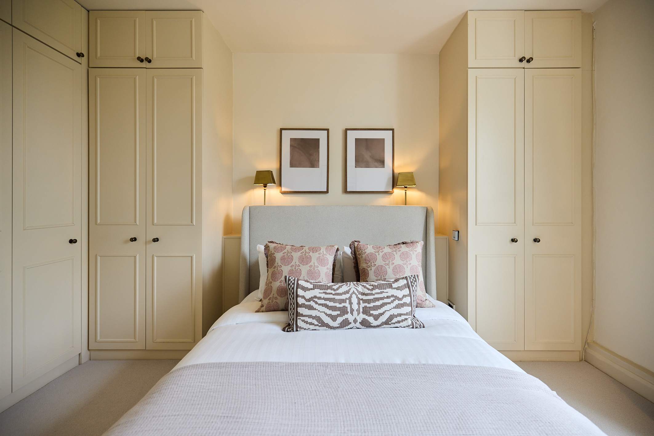 View The Brick & Timber Flat by Abbey Road in Marlborough Place 69 NW8 0PT The Brick & Timber Flat by Abbey Road in Marlborough Place 69 NW8 0PT - Property image 14 - VivreStays