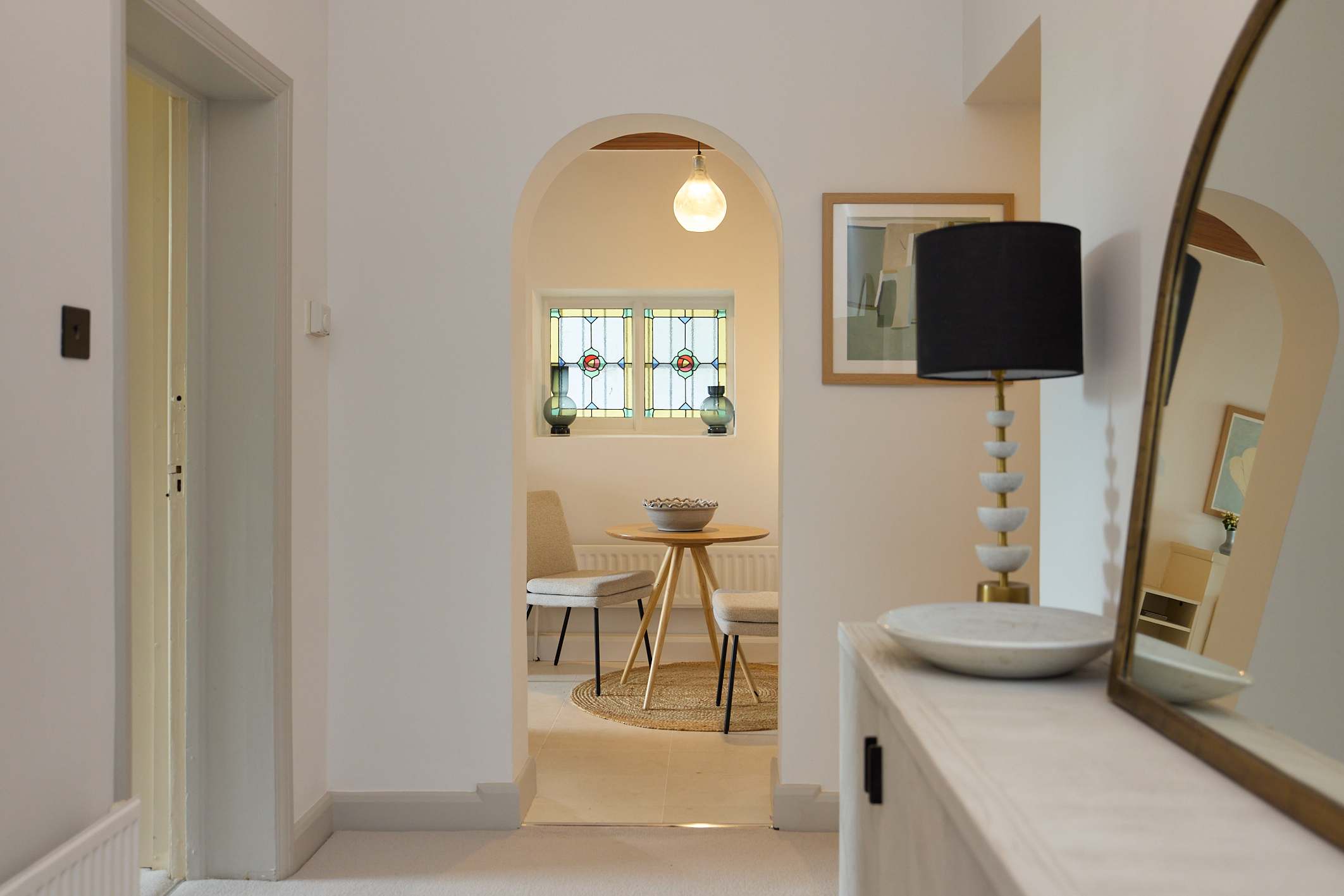 View The Brick & Timber Flat by Abbey Road in Marlborough Place 69 NW8 0PT The Brick & Timber Flat by Abbey Road in Marlborough Place 69 NW8 0PT - Property image 22 - VivreStays
