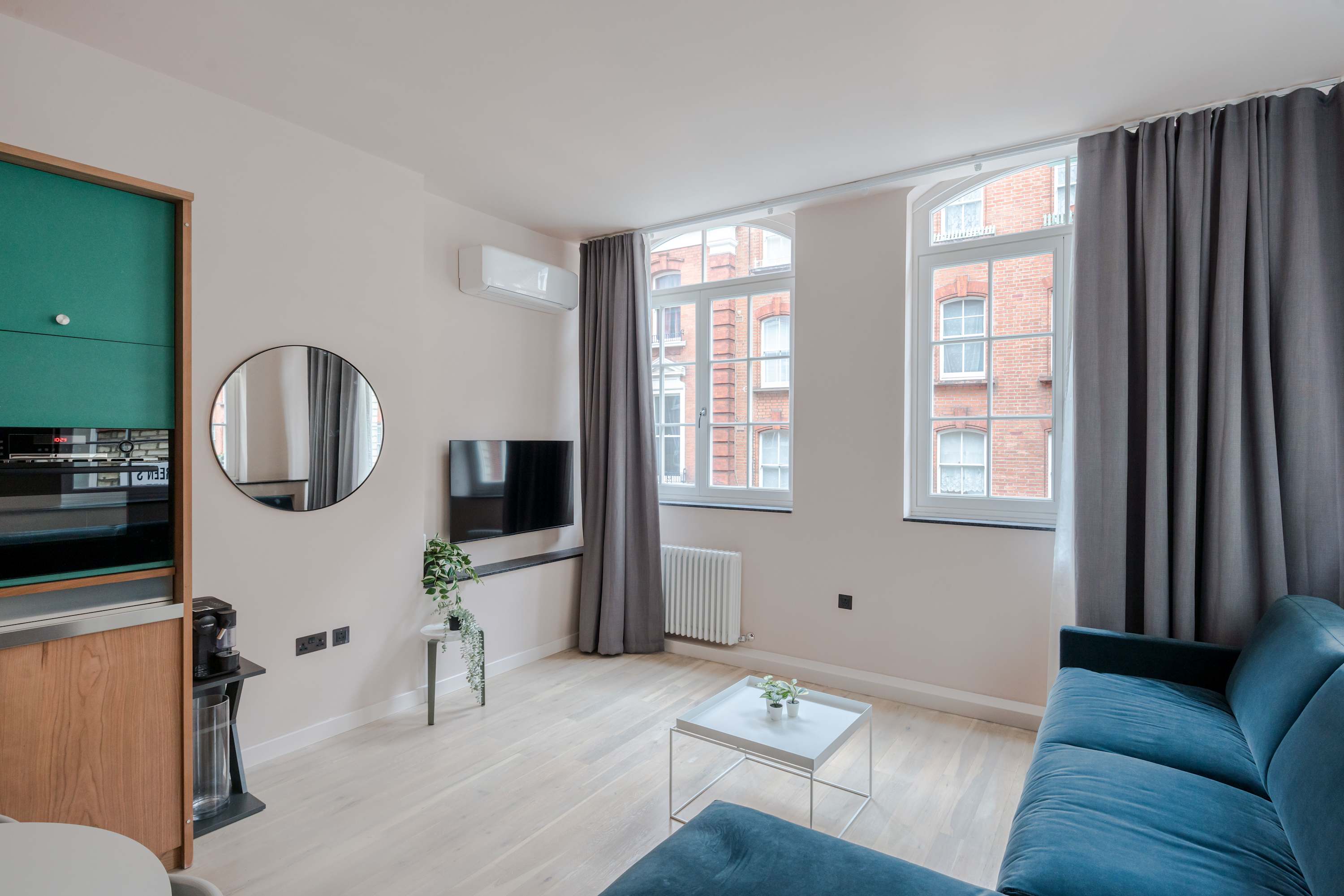 Chic 1BR Soho Flat | AC | Brewer St | Sleeps 4 in Brewer Street 18, A W1F 0SG - Property image 11 - VivreStays