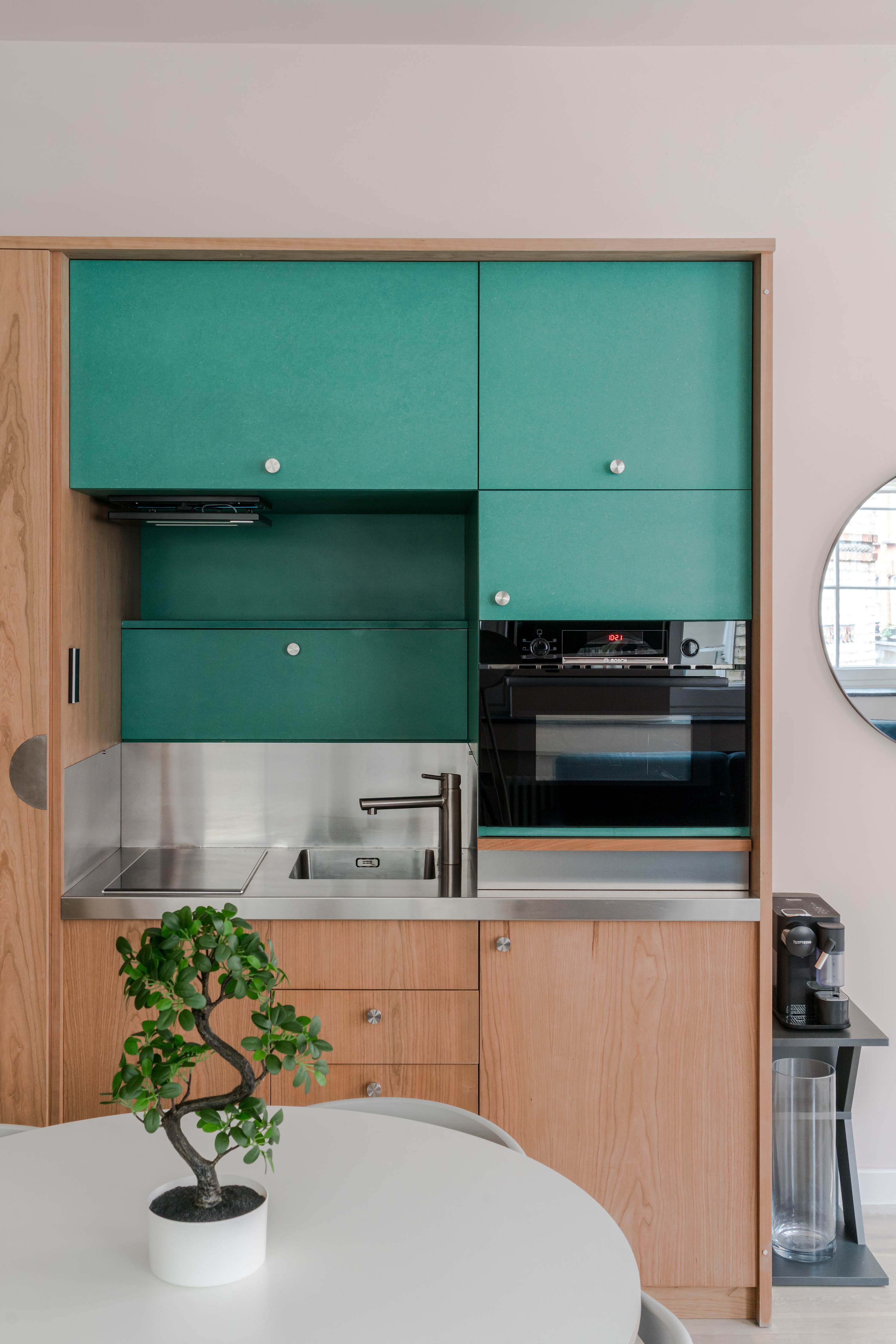 Chic 1BR Soho Flat | AC | Brewer St | Sleeps 4 in Brewer Street 18, A W1F 0SG - Property image 9 - VivreStays