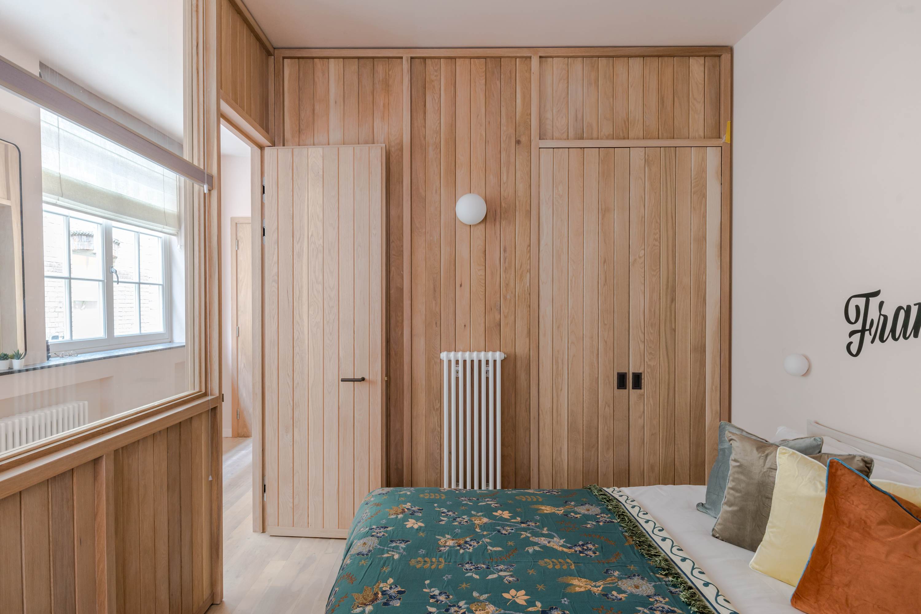 Chic 1BR Soho Flat | AC | Brewer St | Sleeps 4 in Brewer Street 18, A W1F 0SG - Property image 14 - VivreStays