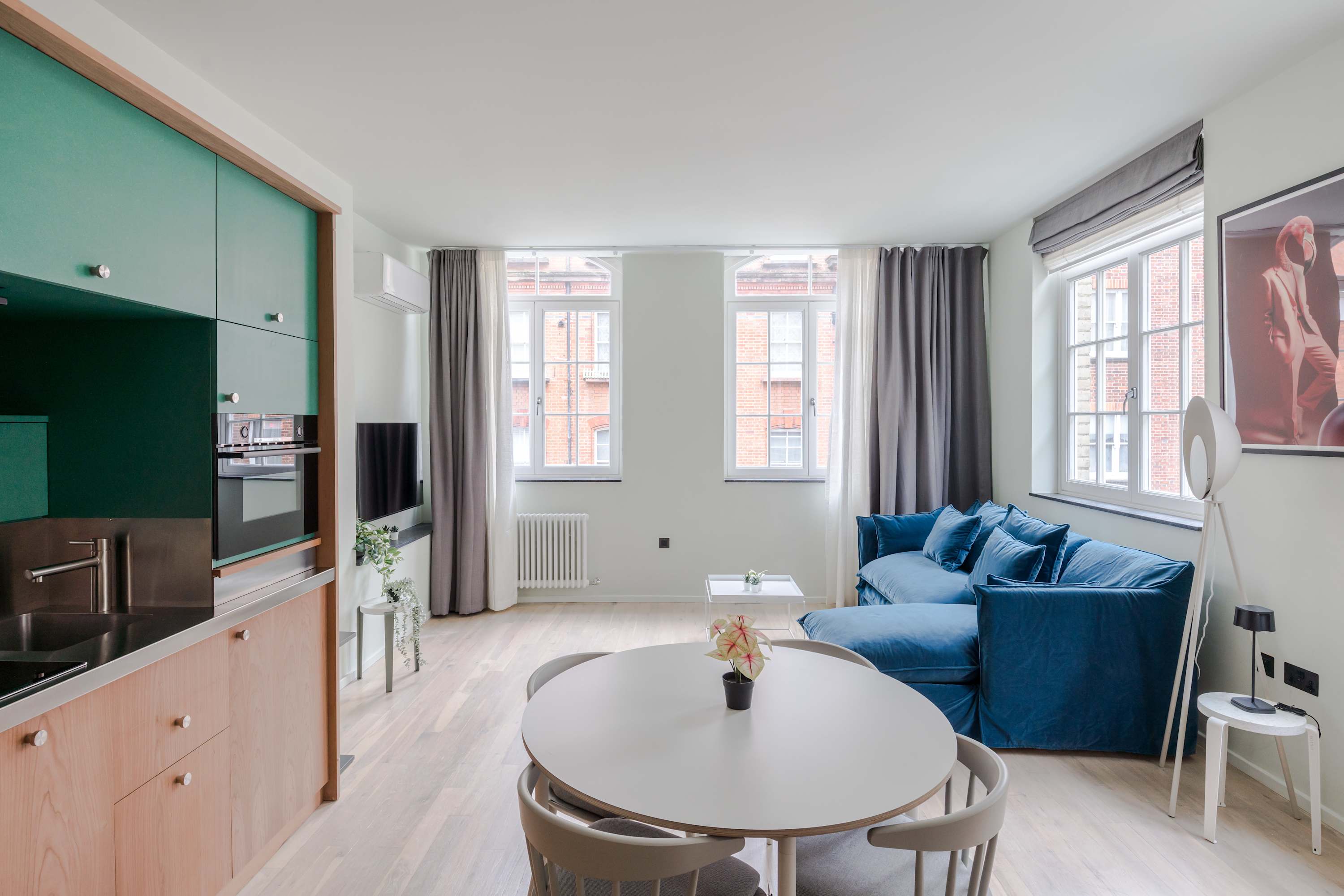 Designer 1BR Soho Apt | AC | Heart of West End in Brewer Street W1F 0SG - Property image 5 - VivreStays