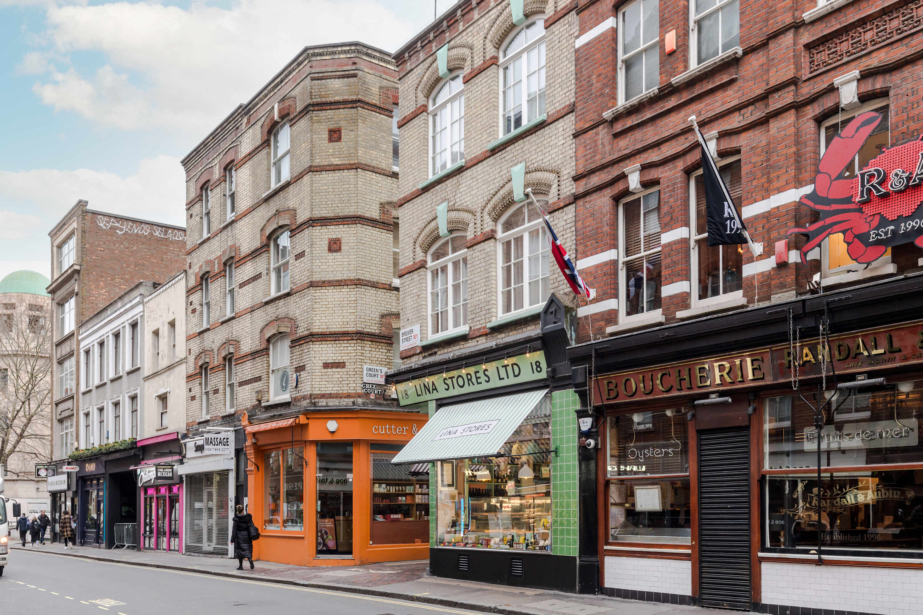 Designer 1BR Soho Apt | AC | Heart of West End in Brewer Street W1F 0SG - Property image 8 - VivreStays