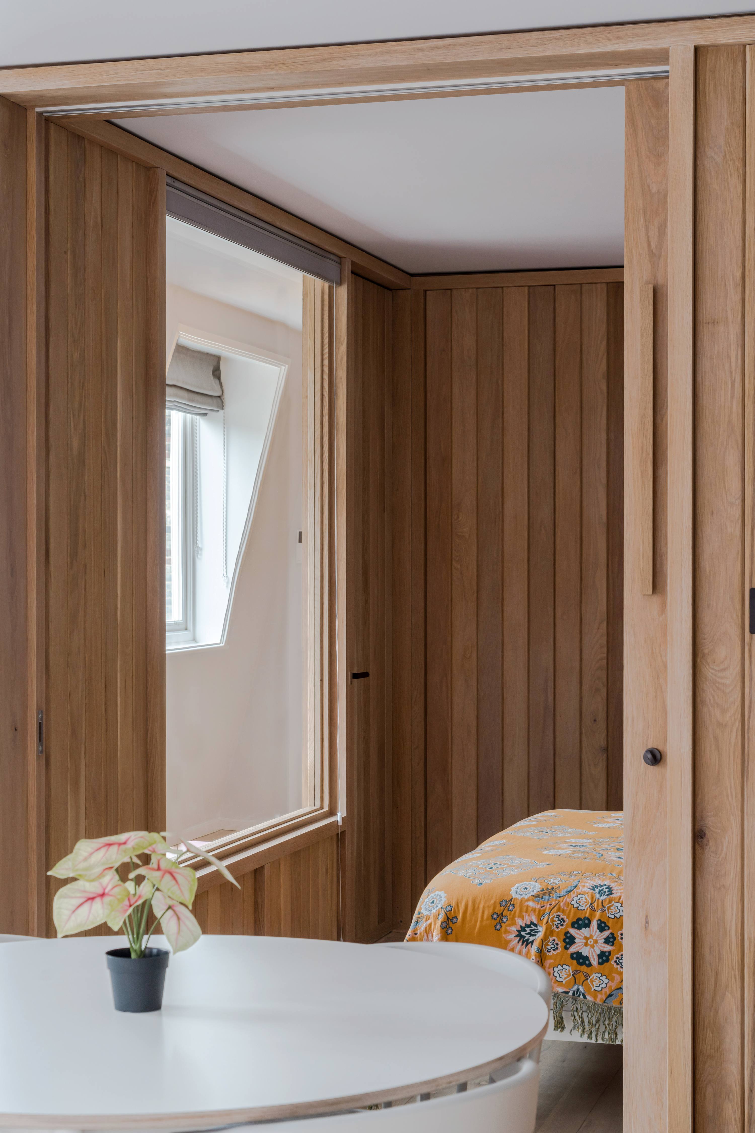 Top-Floor Soho Flat | AC | Sleeps 4 | Central Ldn in 18 Brewer Street, C W1F 0SG - Property image 20 - VivreStays