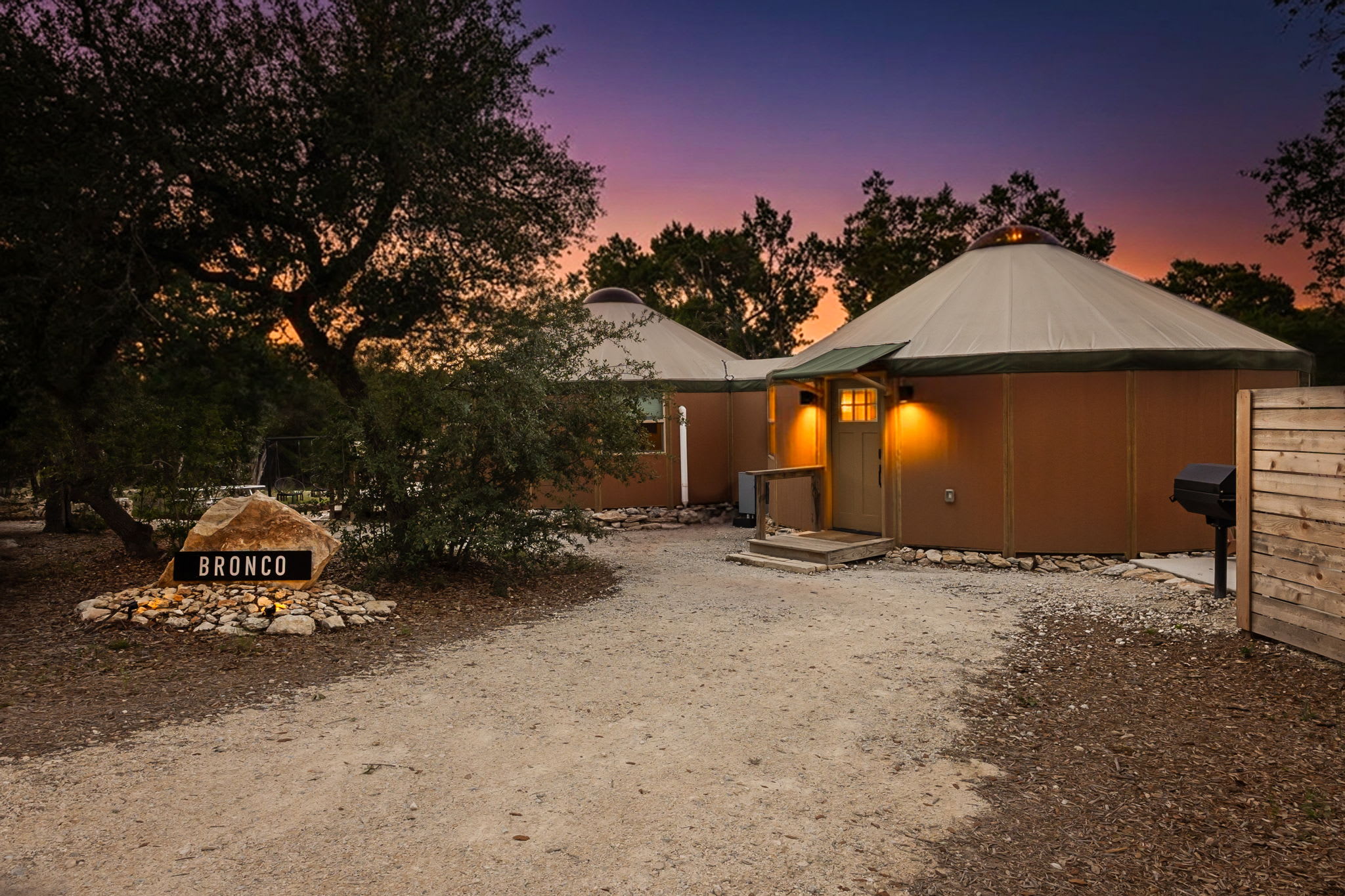 Connected Yurt Cabins With Loft Space - Charming Family Retreat - Canyon Lake, TX