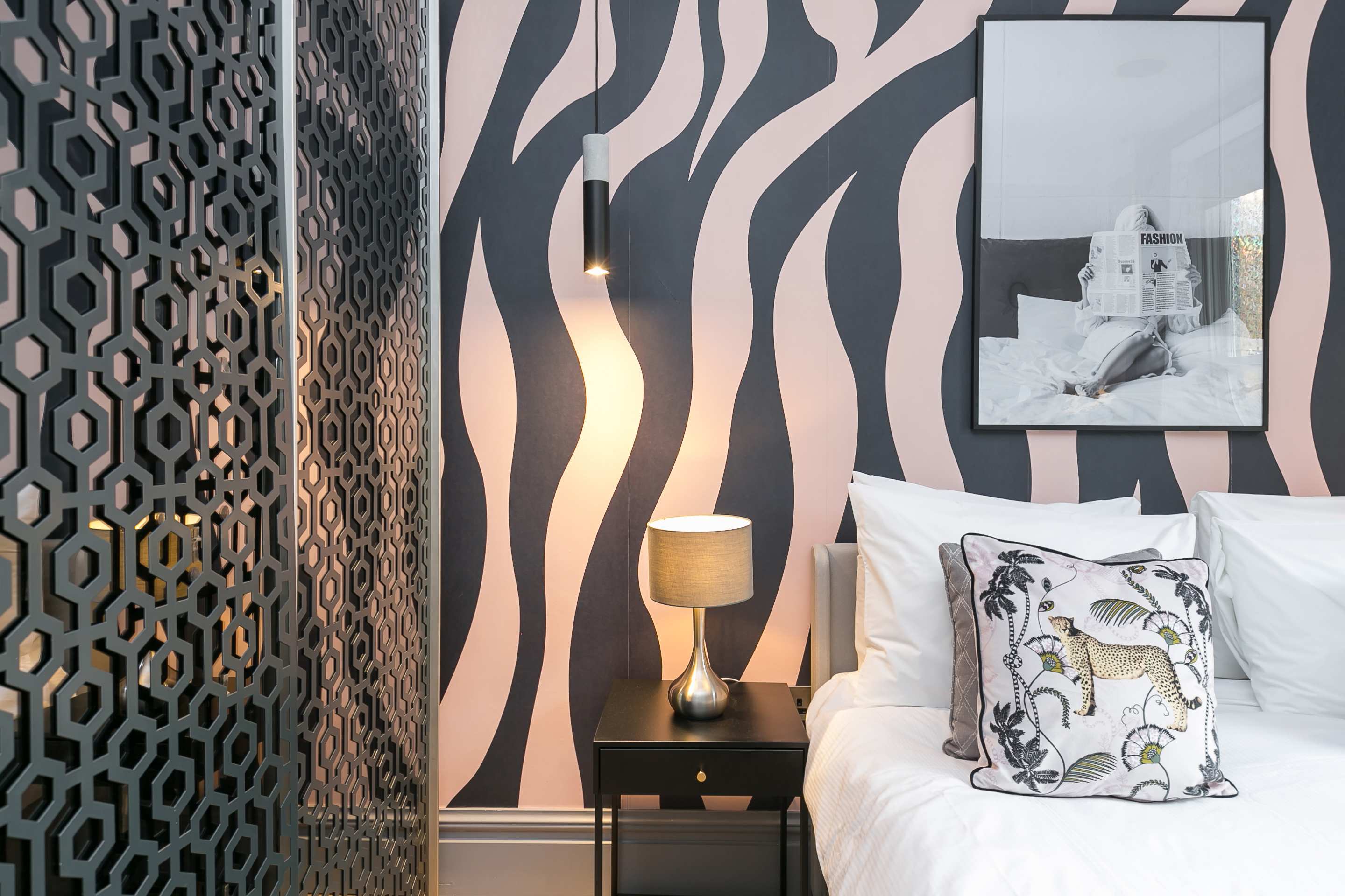 Luxe 1-Bed Covent Garden Apt · AC · Sleeps 4 in Broad Court, 1 WC2B - Property image 18 - VivreStays