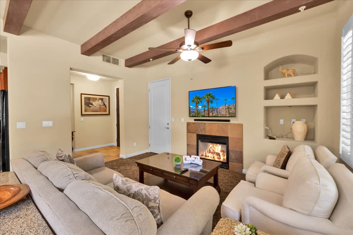 Desert Serenity #A | 1 BR Legacy Villas - Photo 3