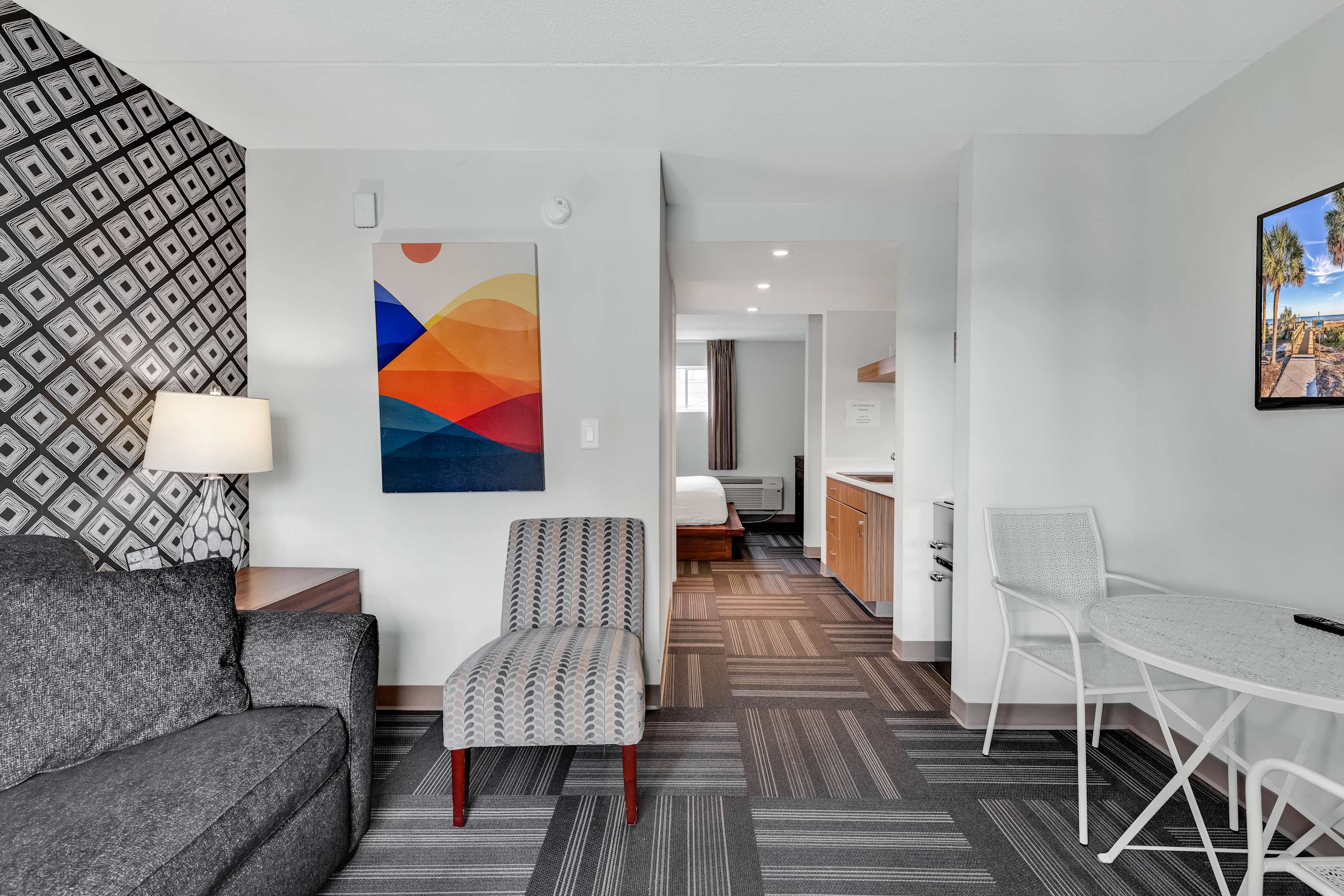 Holiday Shores Queen Suite | Photo 7