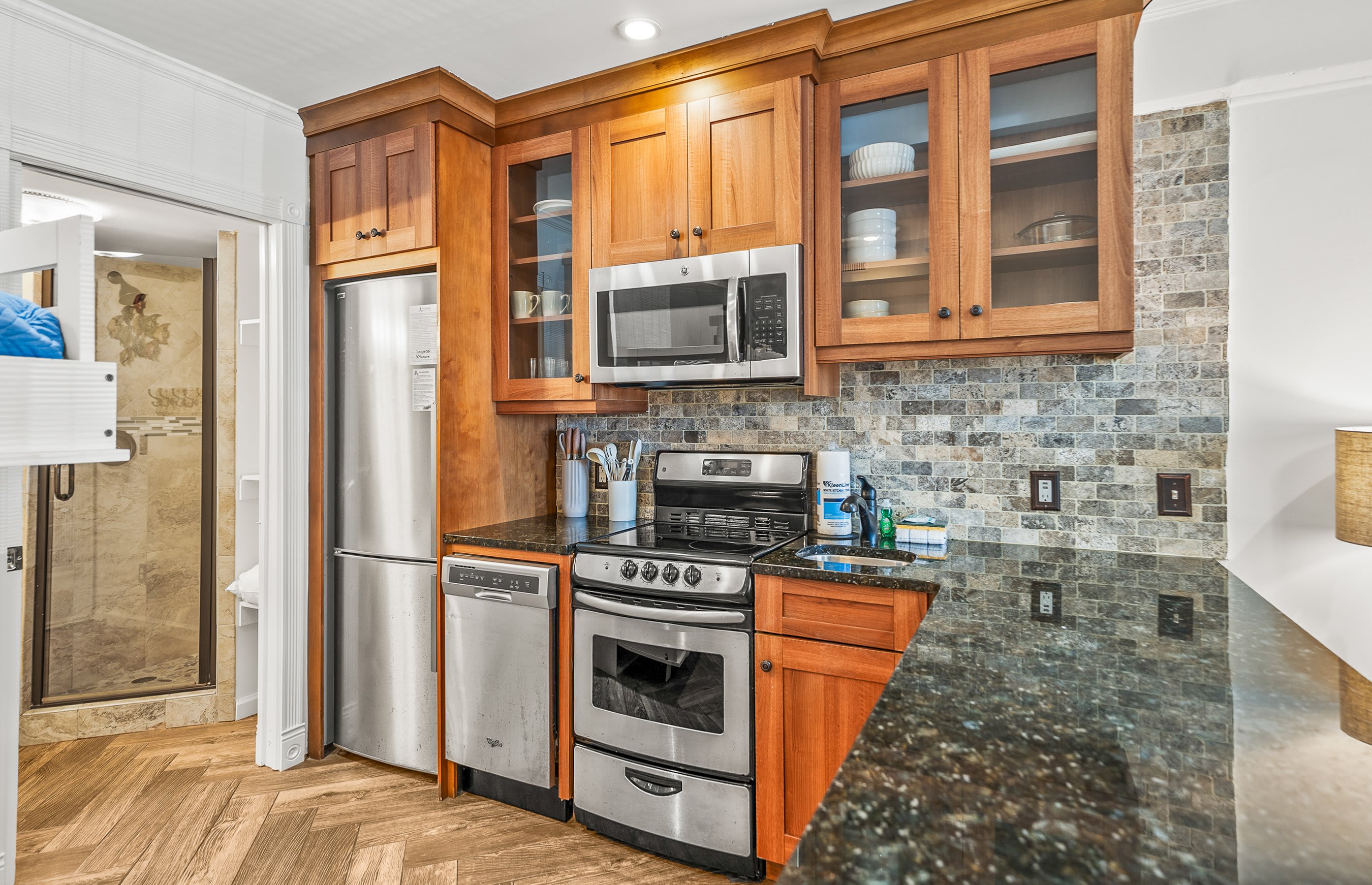 502 Sunsuite 4