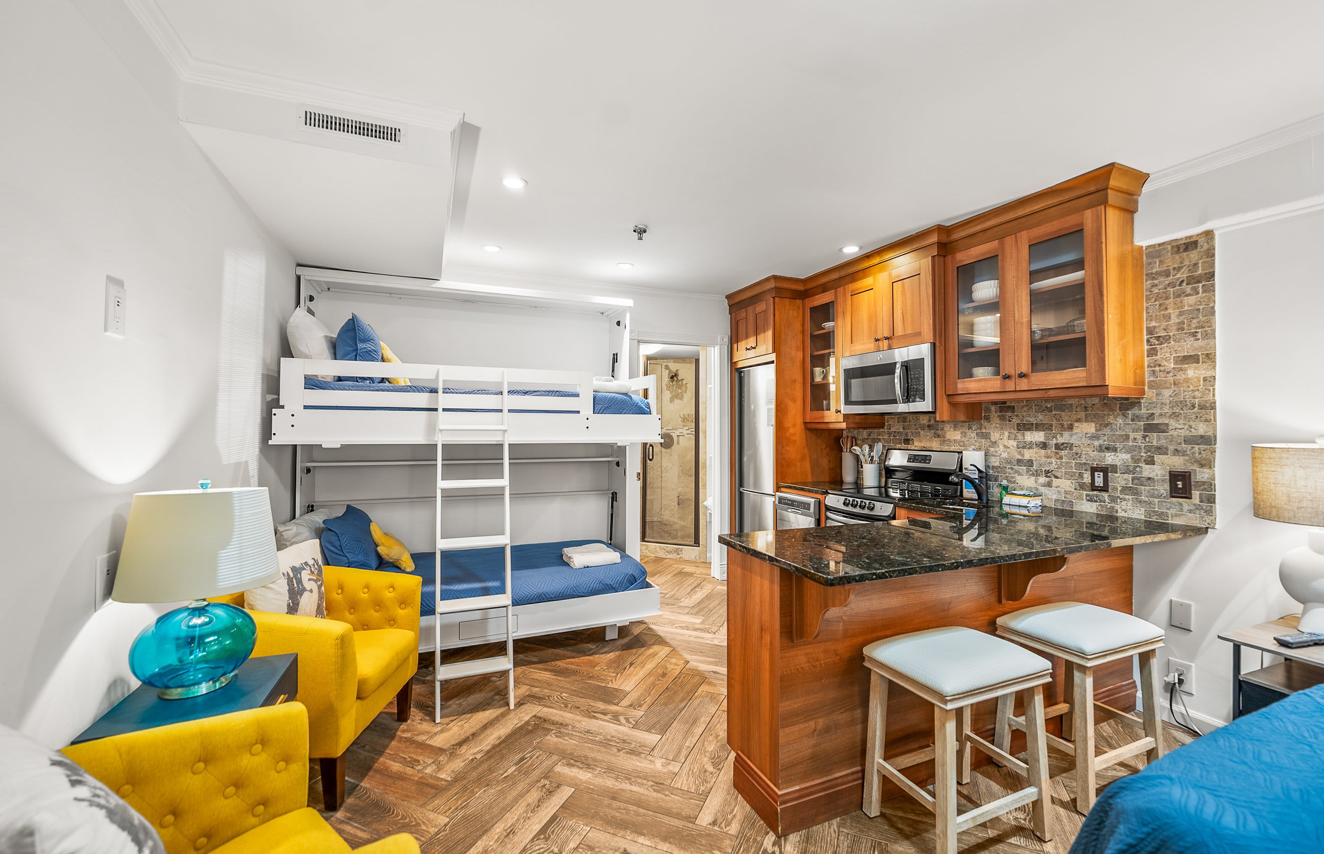 502 Sunsuite 2