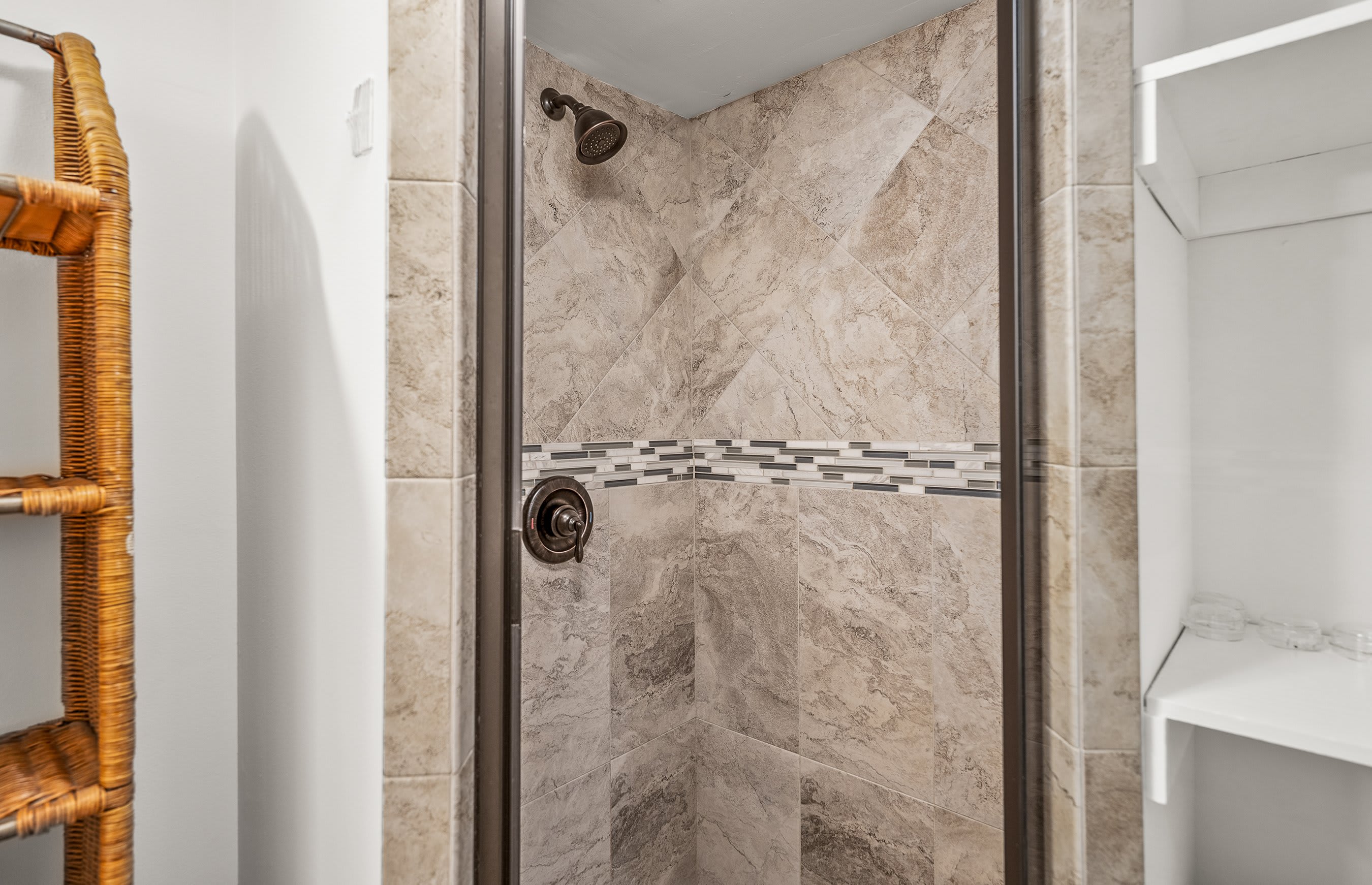 502 Sunsuite | Photo 10