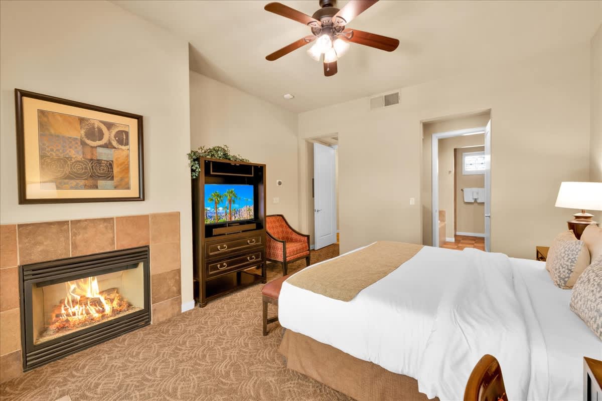 Desert Serenity #B | Studio Legacy Villas - Photo 4