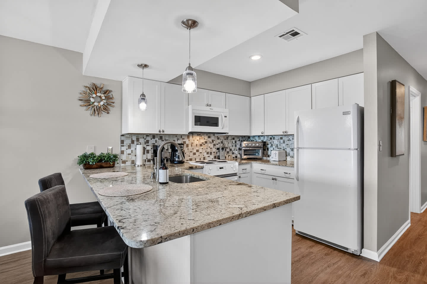 Oceanfront Delight 2BR 2Ba Views Pool N Myrtle | Photo 17